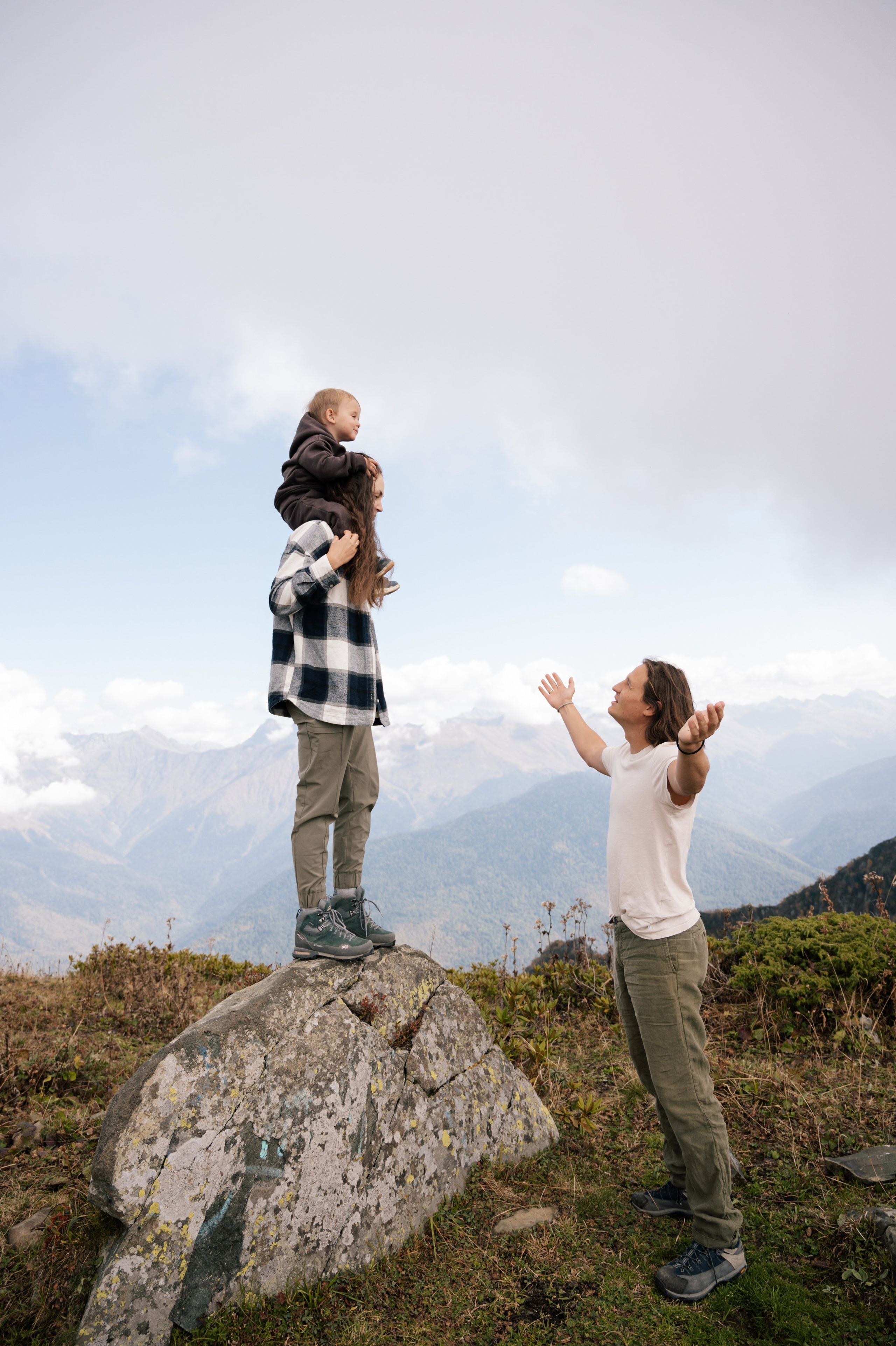 Выше гор только любовь. Свадебный и семейный фотограф Вероника Холод