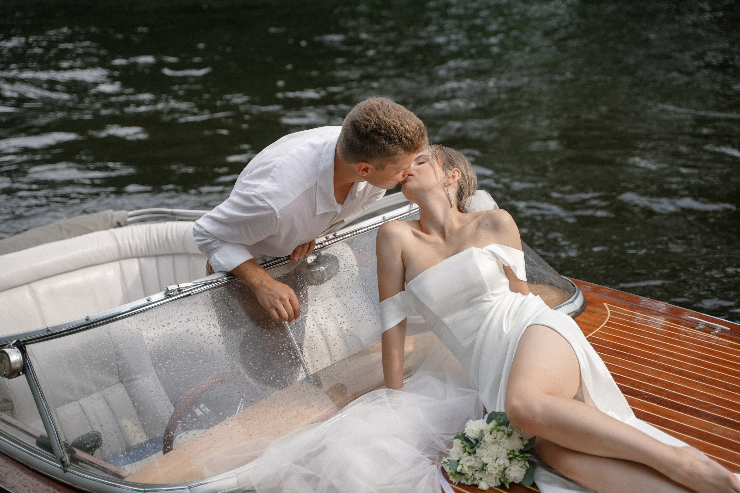 Контакты. Свадебный фотограф в Санкт-Петербурге Харичева Анастасия