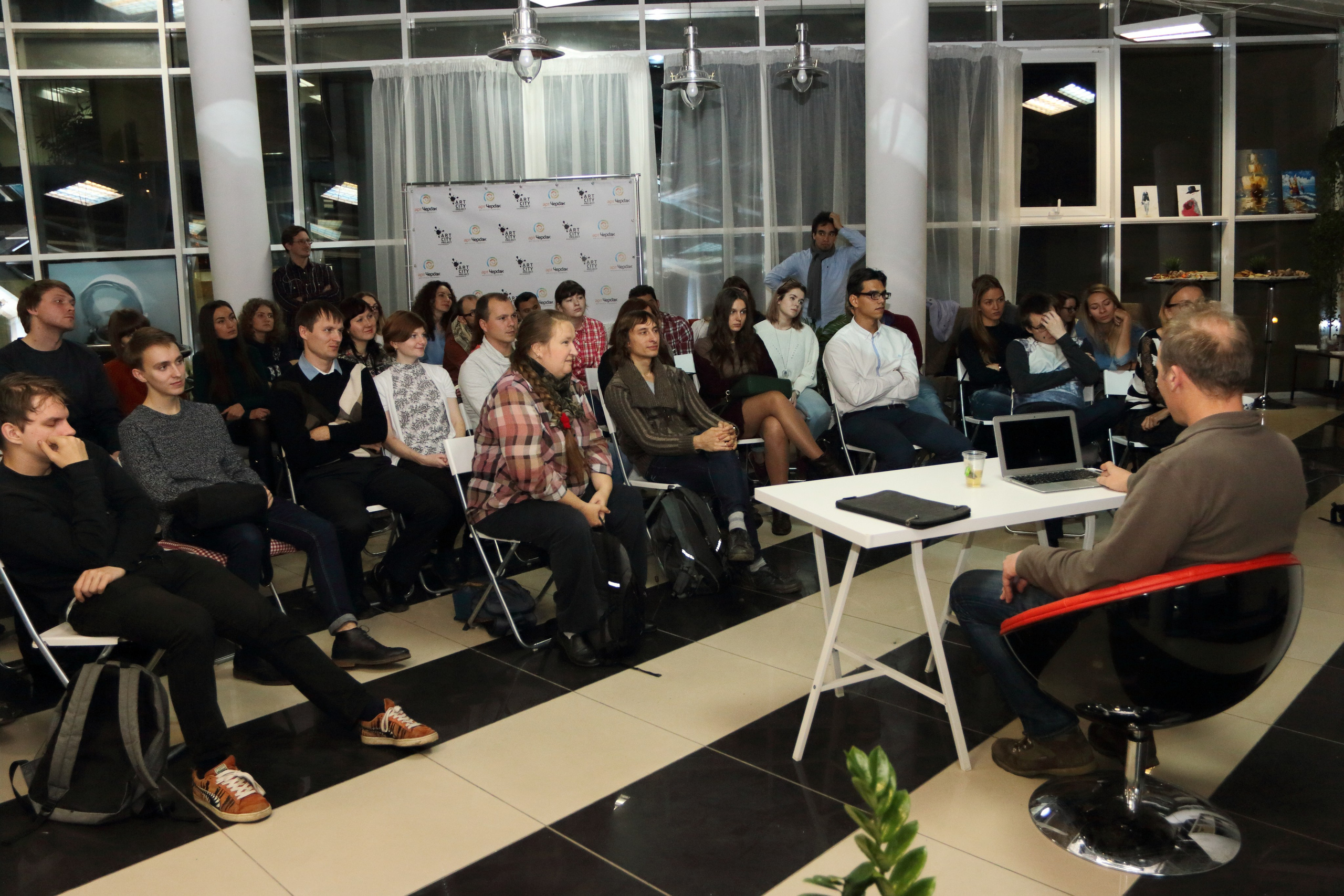 23.10.2017 Творческая встреча фотографа А. Мякишева. Фотообъединение Самарского областного отделения Союза журналистов России