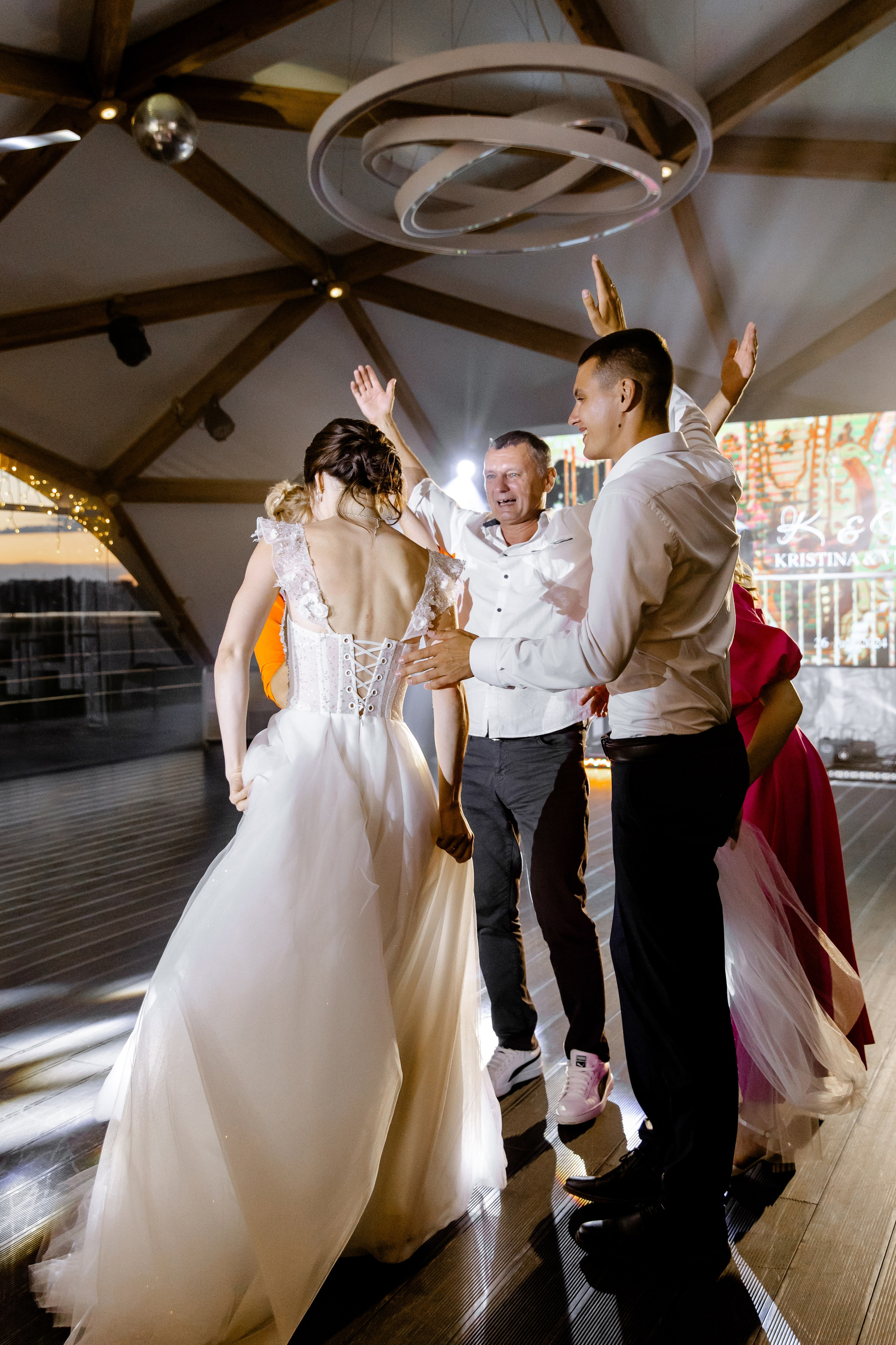 Свадебный день Влада и Кристины. Свадебный фотограф Анна Бабахина