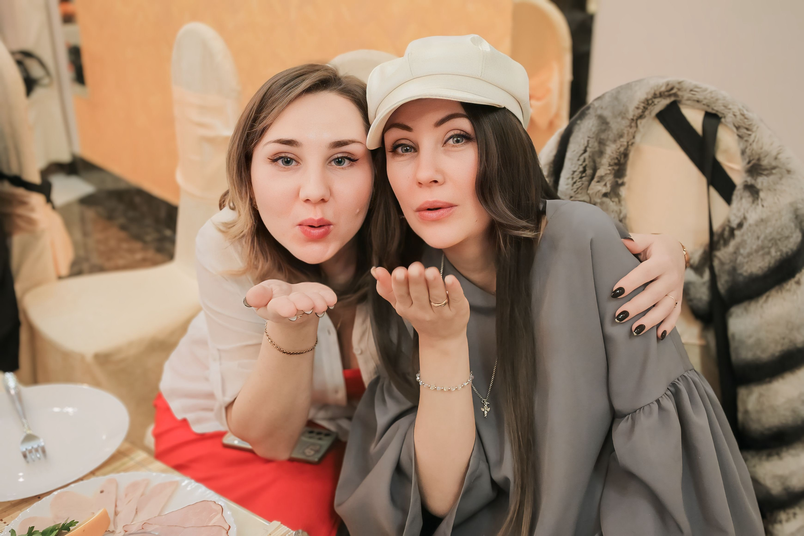 День рождения в кафе. Свой фотограф Нижний Новгород