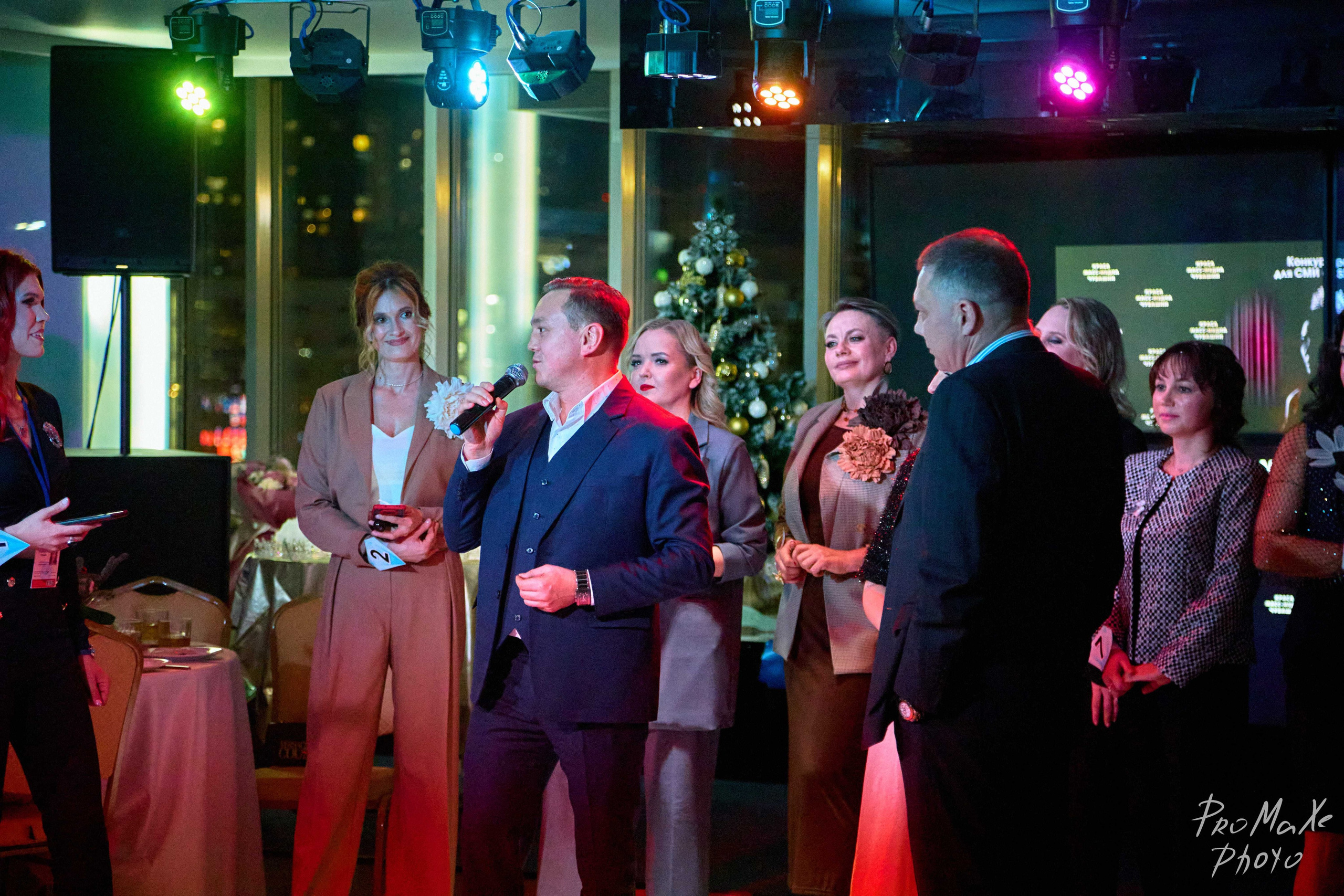 Зал КРАСА МАСС-МЕДИА ЧУВАШИИ. Владимир Суздалов (ProMaXe) — Портретный фотограф, тематические фотосессии в Чебоксарах