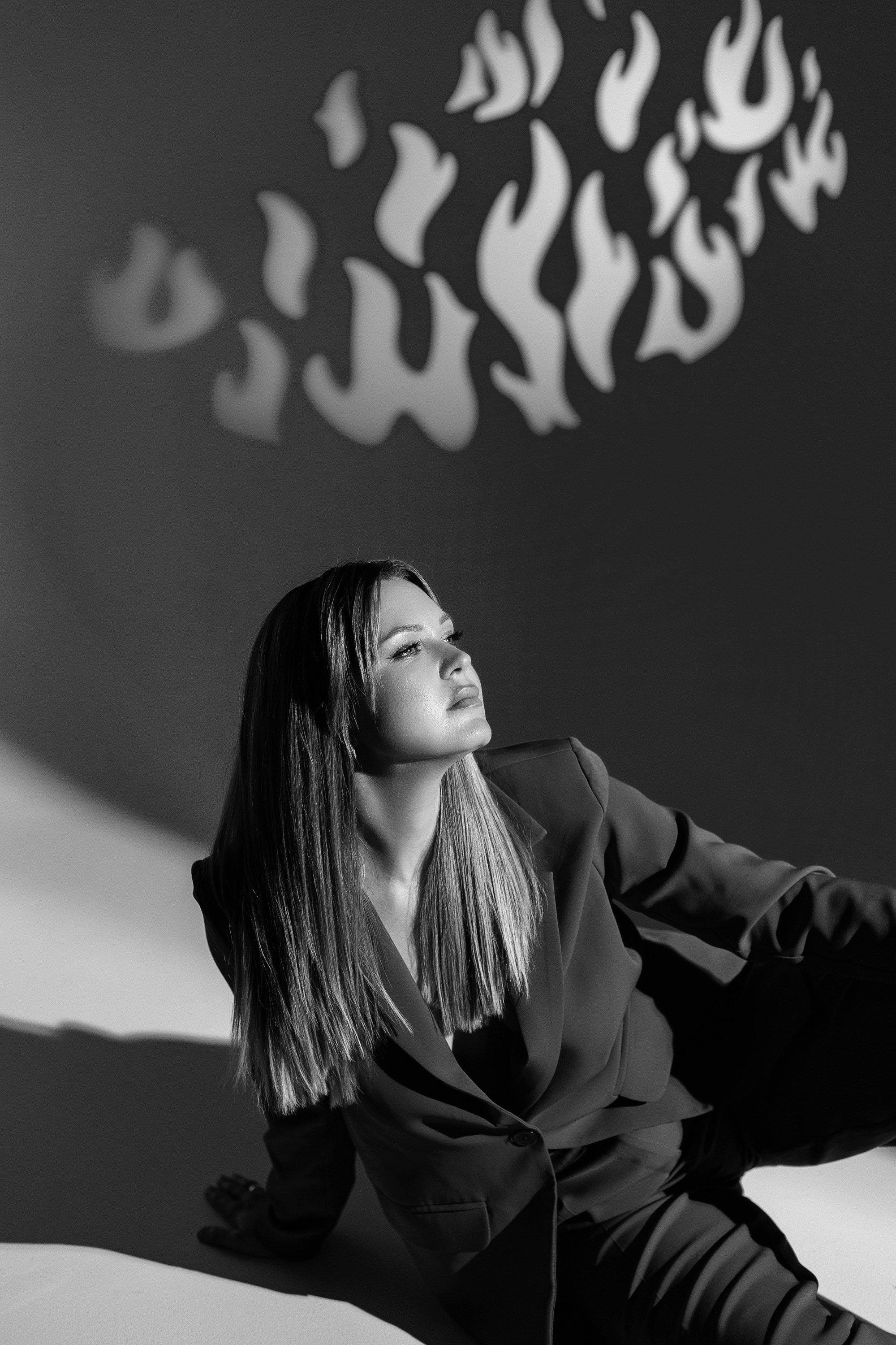 Персональная съёмка с цветным светом. Свадебный фотограф Пермь