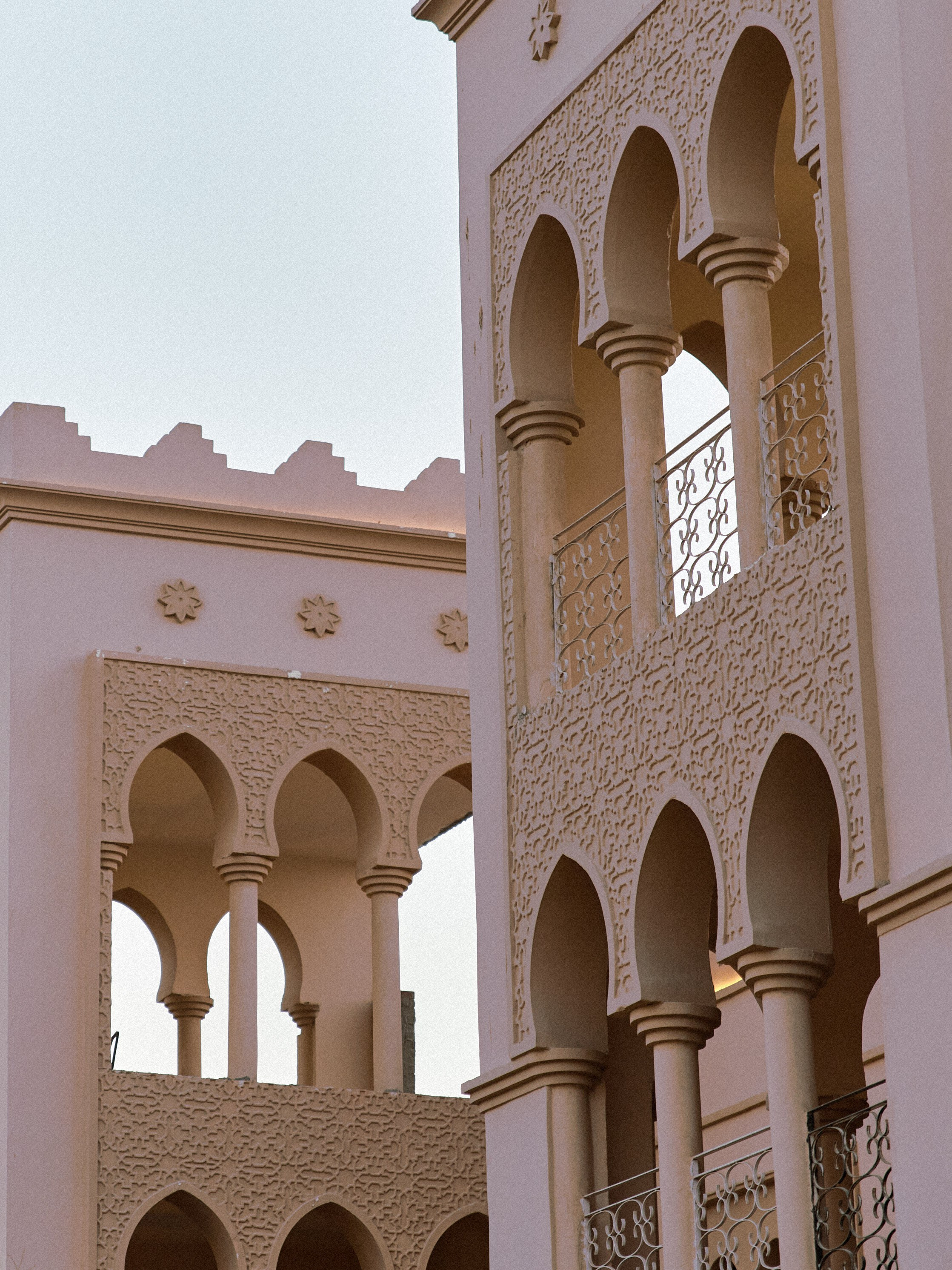 Архитектура. Jorgis Talè — photographer, kind person, teacher of arts and other mag