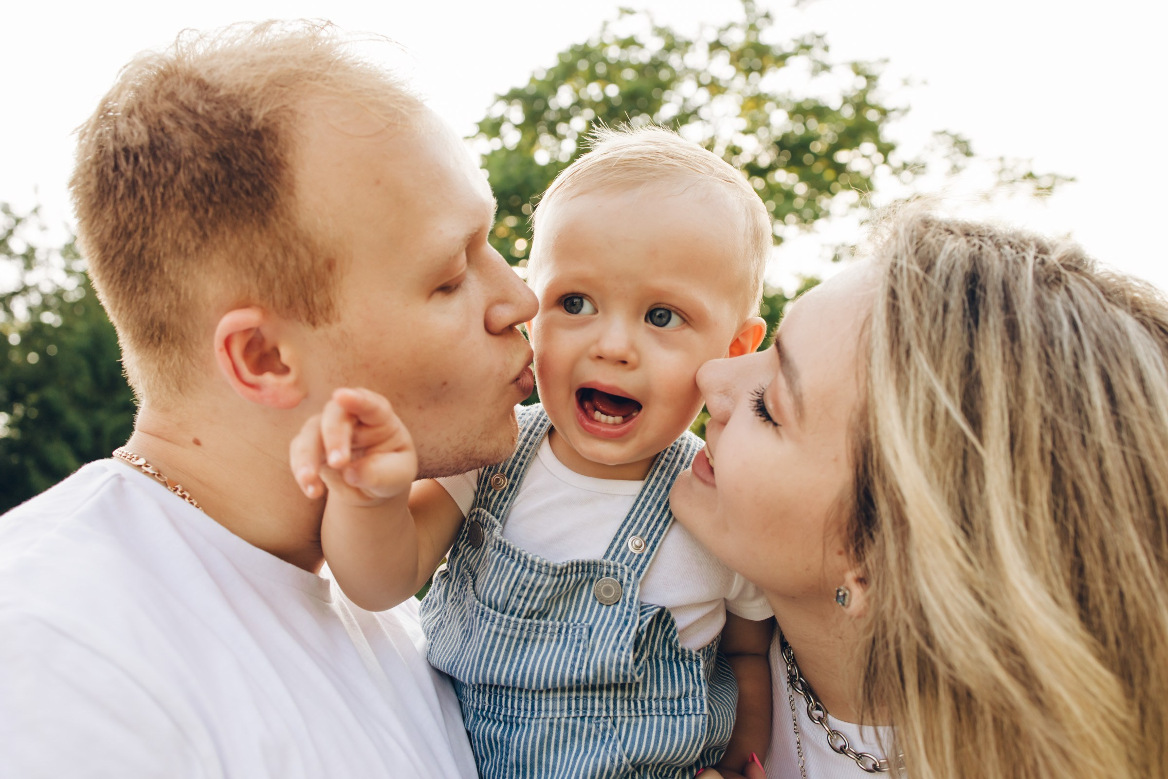 Семейная летняя фотосессия на ВДНХ. Семейный Фотограф в Москве Евгения Симоненко