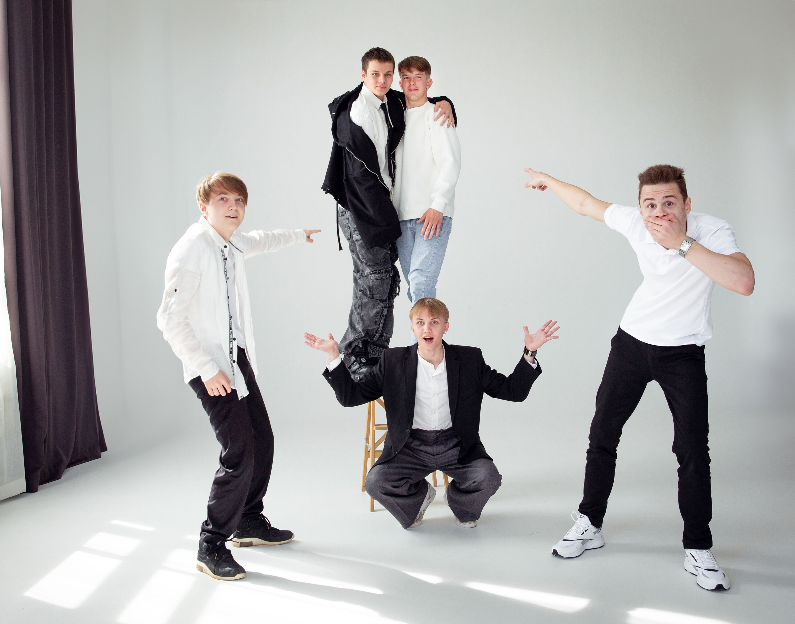 Коллажи 9-11 класс. Школьные фотоальбомы, фотосессии, шаблоны фотокниг, школьный фотограф