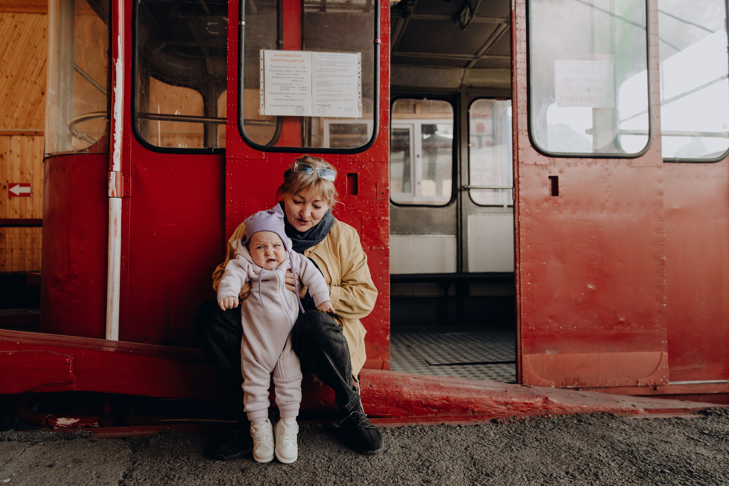 Юля с семьей, Домбай. Портфолио