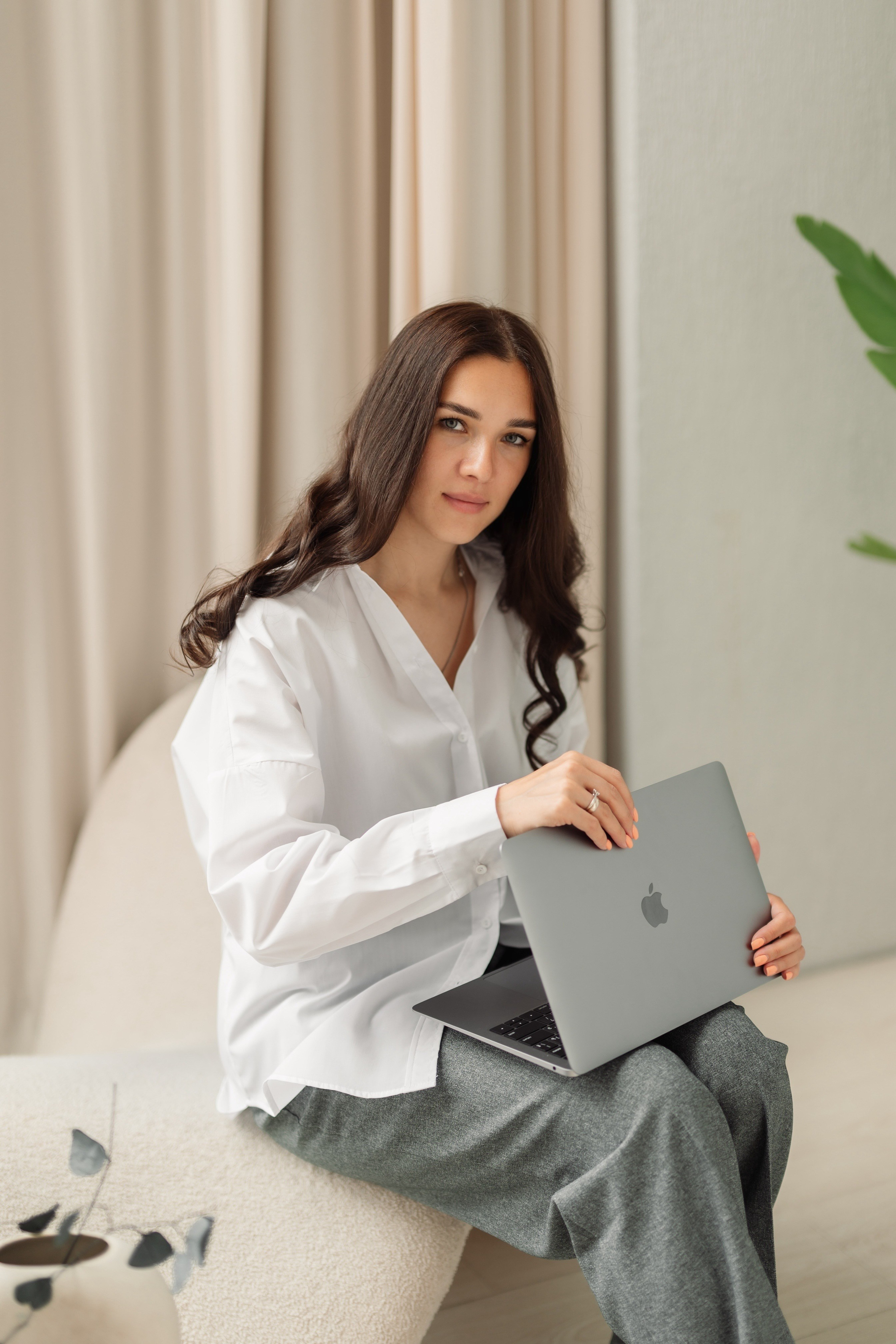 Съемка контента для эксперта. Фотограф товаров для соцсетей - инстаграм, вконтакте. Контент-фотограф в Москве Хныкина Лена