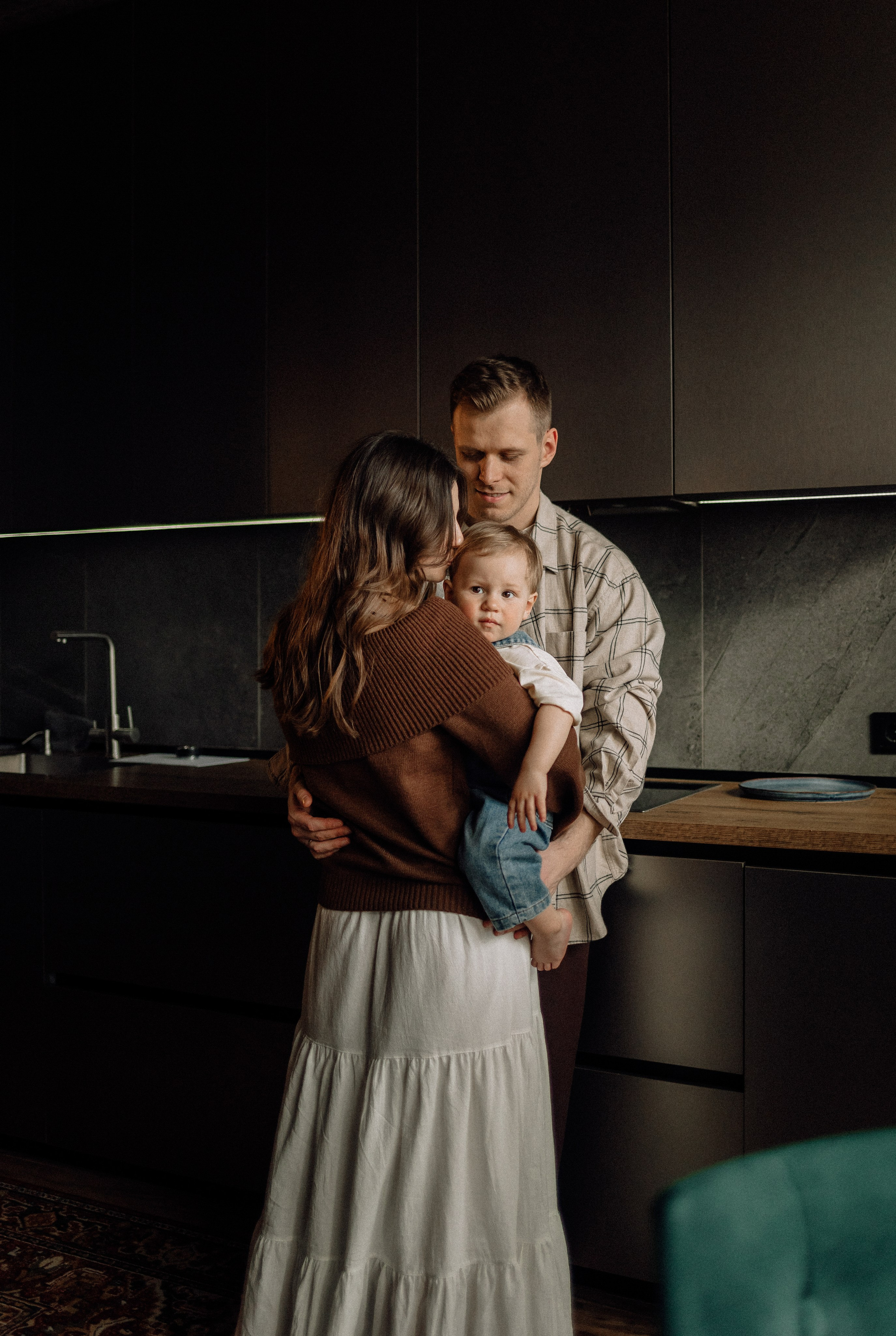 Звонко смеялись