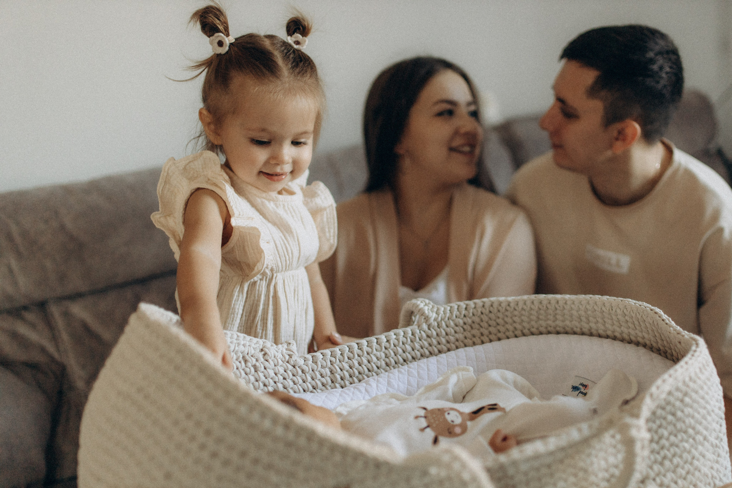 Яна, Толя, София (2 года) и Сережа (1 неделя). Семейный и детский фотограф Красноярск Иркутск Денк Анна