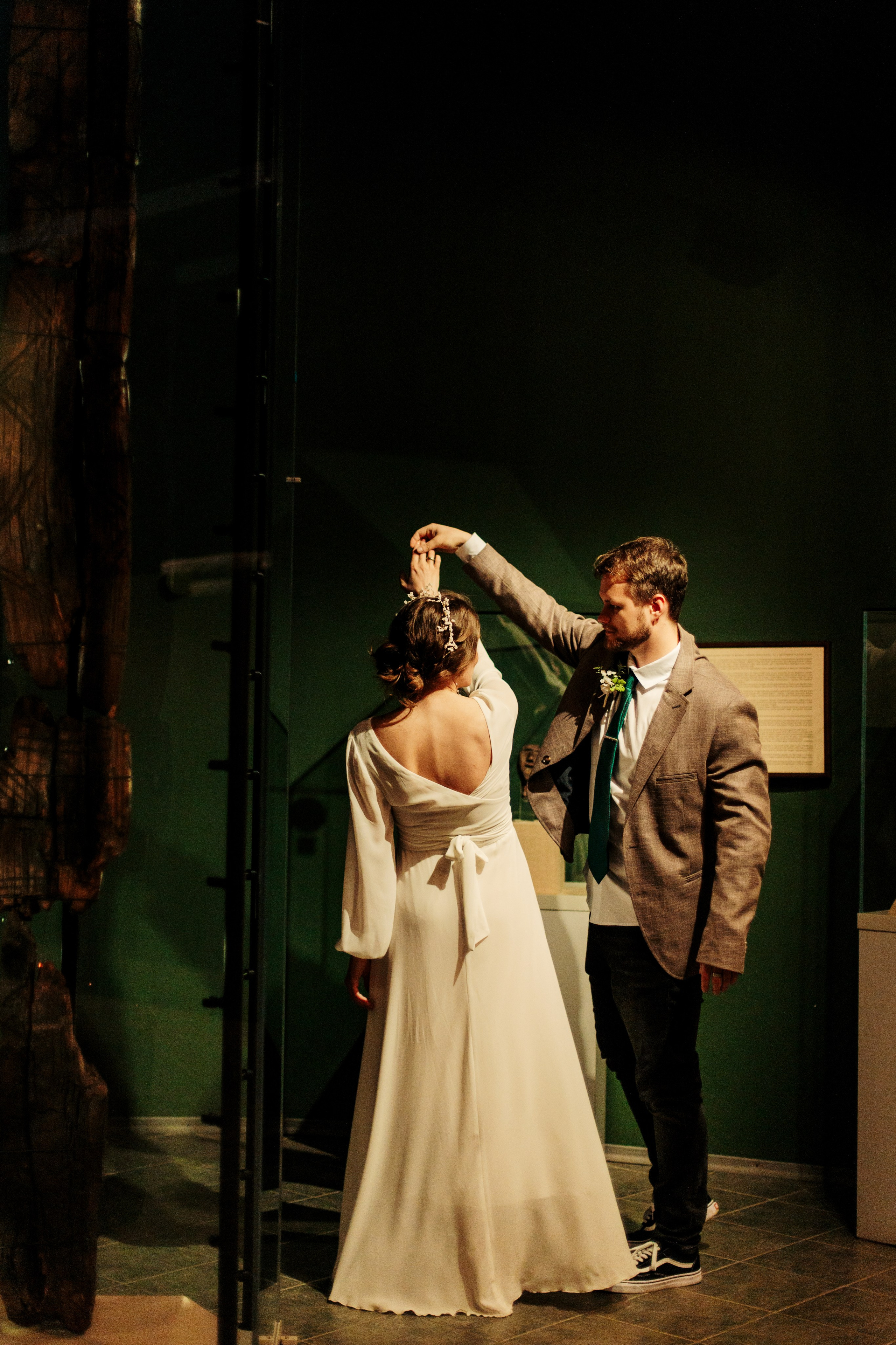 Музей истории и археологии Урала. Свадебный и семейный фотограф Екатеринбург Настя Саедгалина