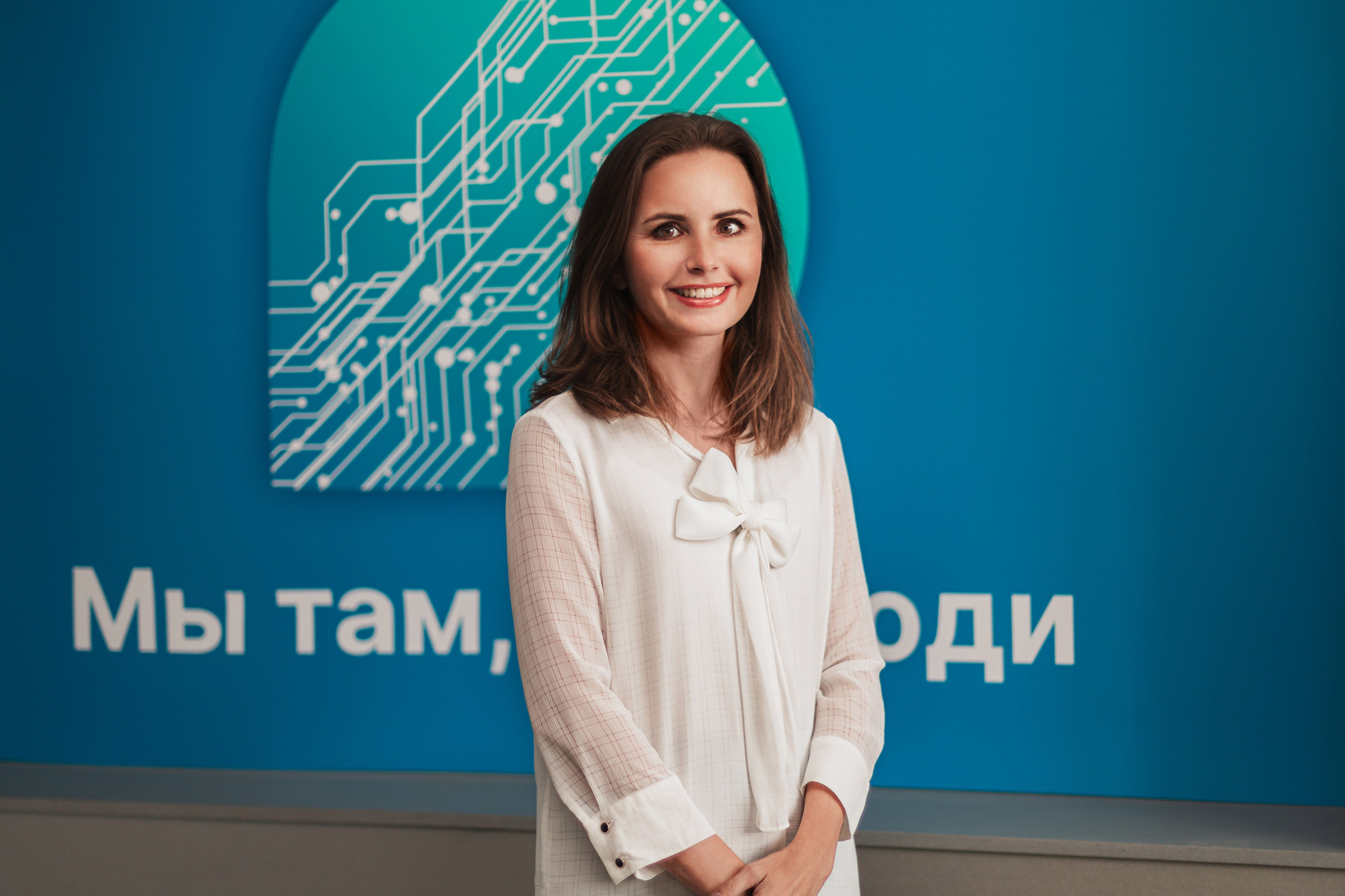 Business portraits. Бьюти- и портретный фотограф в Москве Полли Максимова. Создаю съёмки и делаю ретушь для брендов косметики и рекламы