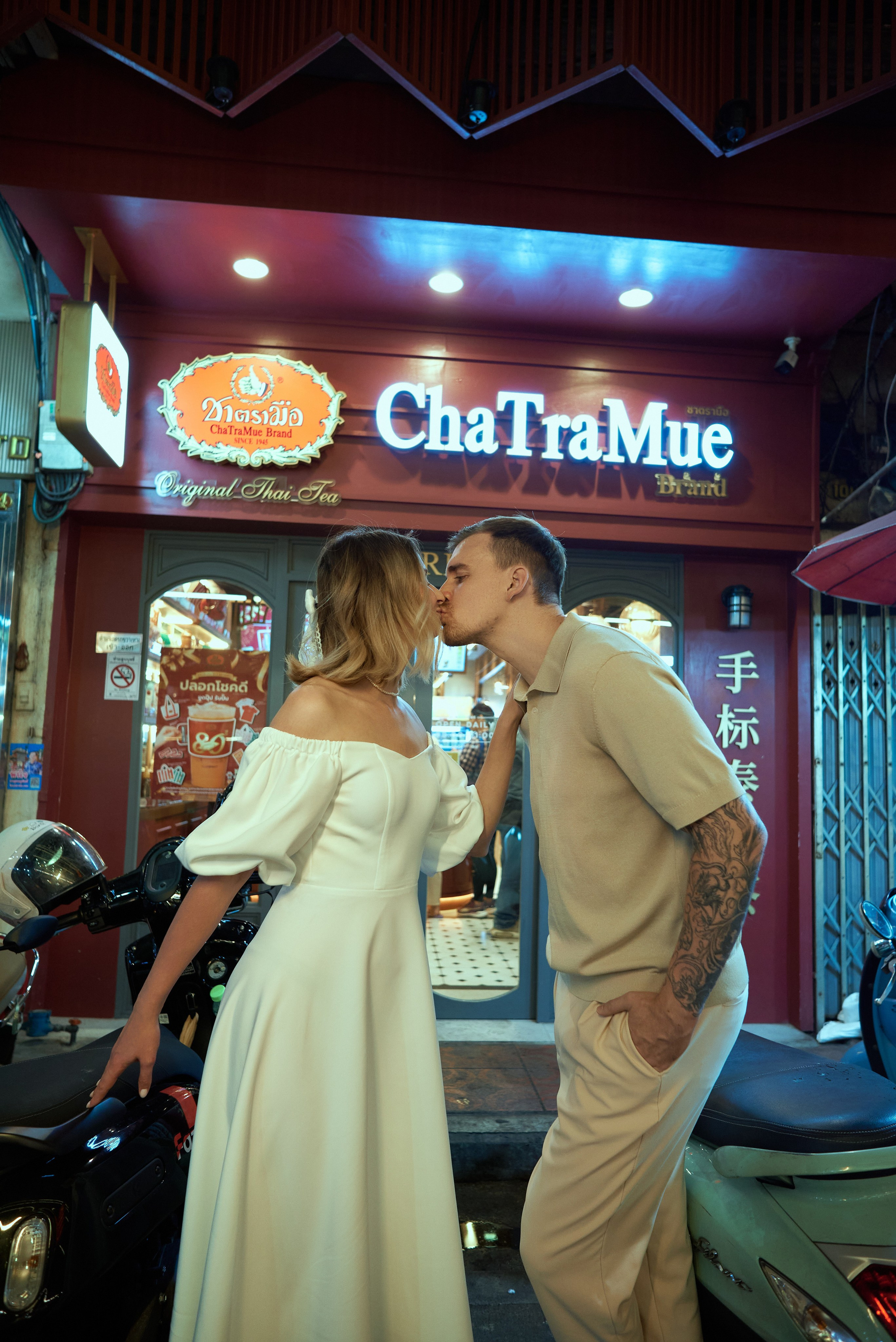 Lovestory in Chinatown. Photographer Bangkok — Pattaya | фотограф Бангкок — Паттайа