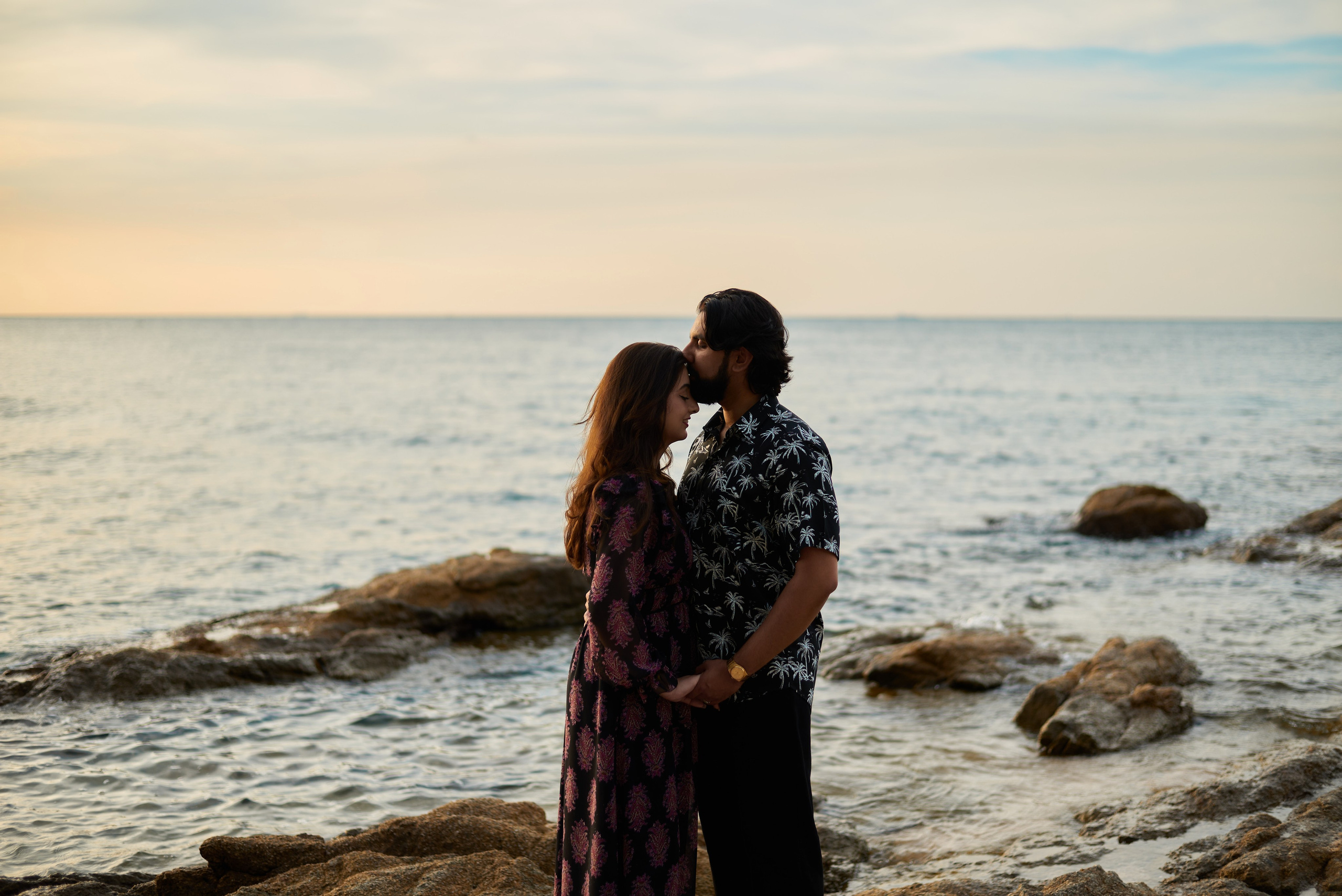 Love story photoshoot on the beach in Pattaya. Photographer Bangkok — Pattaya | фотограф Бангкок — Паттайа