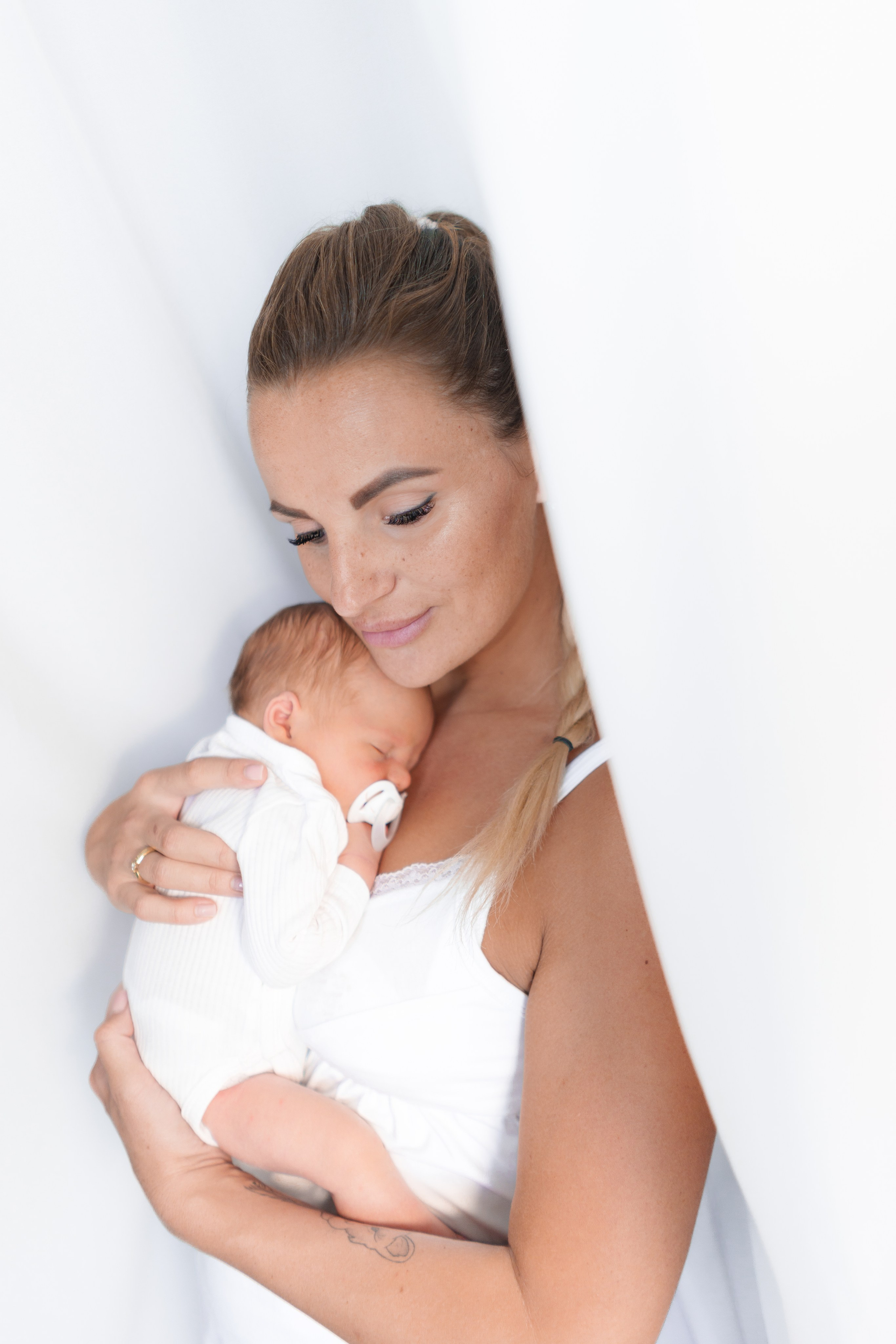 ✨. Профессиональный фотограф новорожденных Тверь