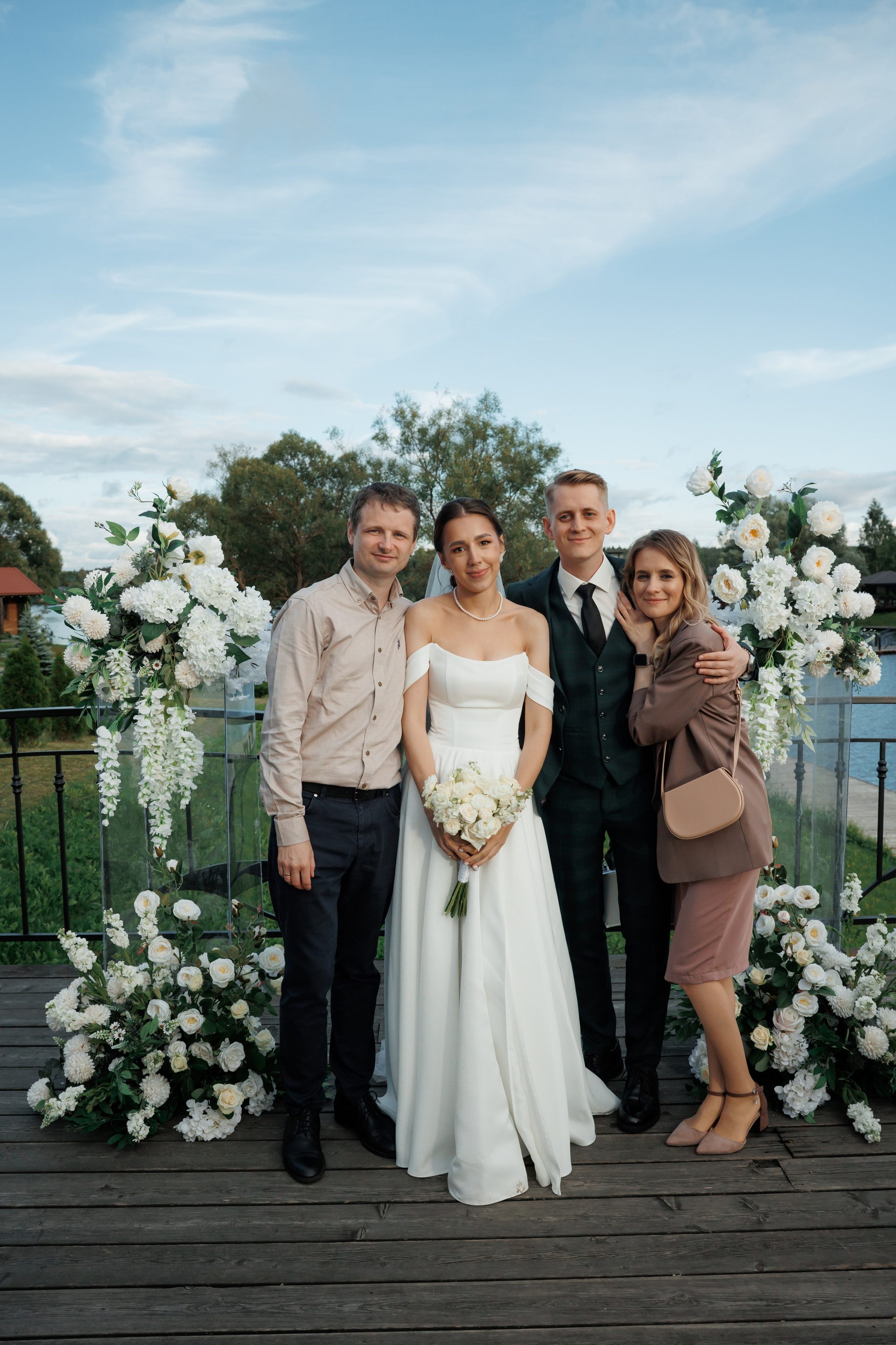 Регистрация в отеле Fish Point, ЗАГС Бутово, прогулка в Остафьево. Свадебный и репортажный фотограф (Москва, Королев и другие)