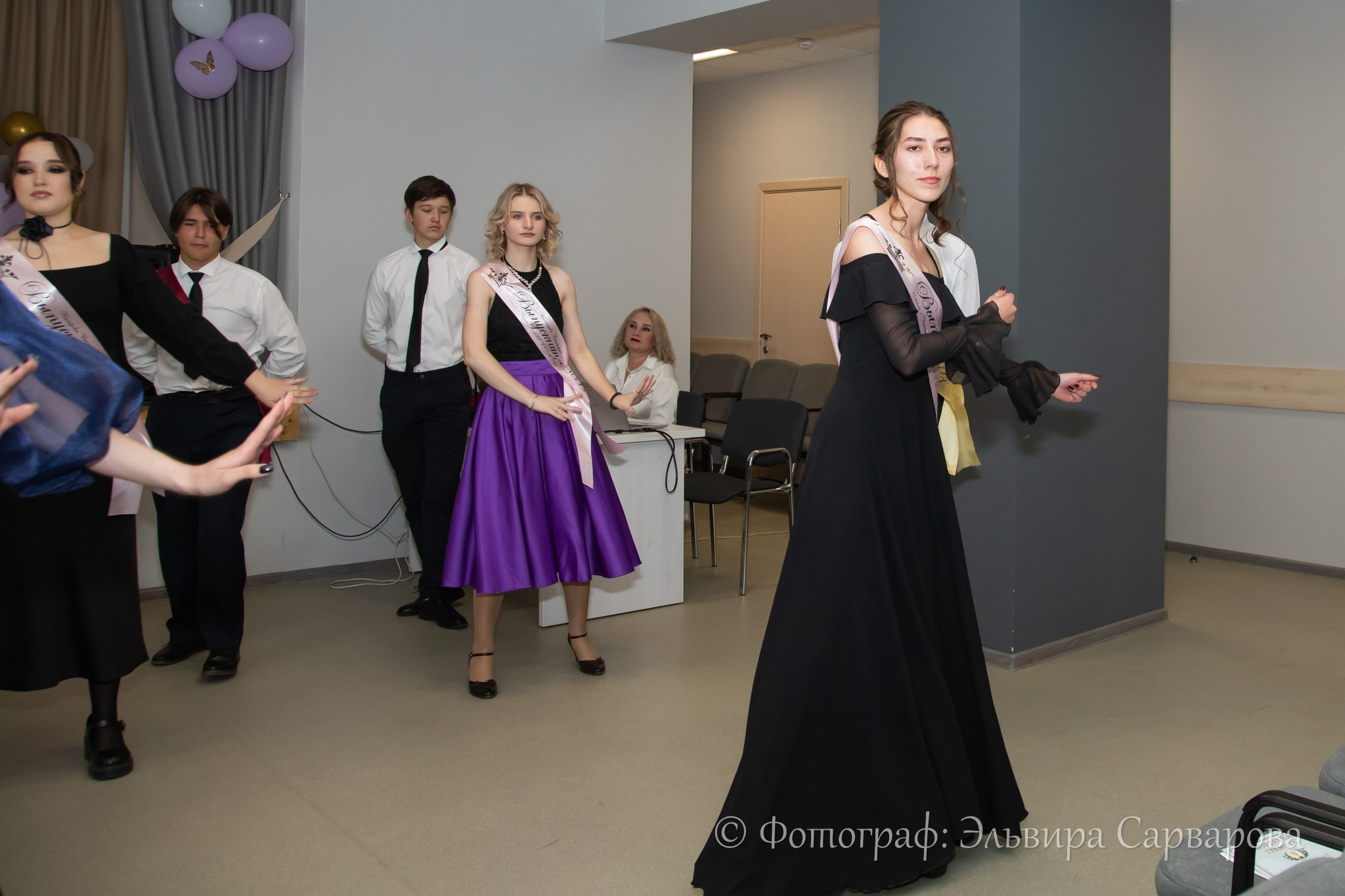 Вручение аттестатов 11 класс. Репортажный Фотограф