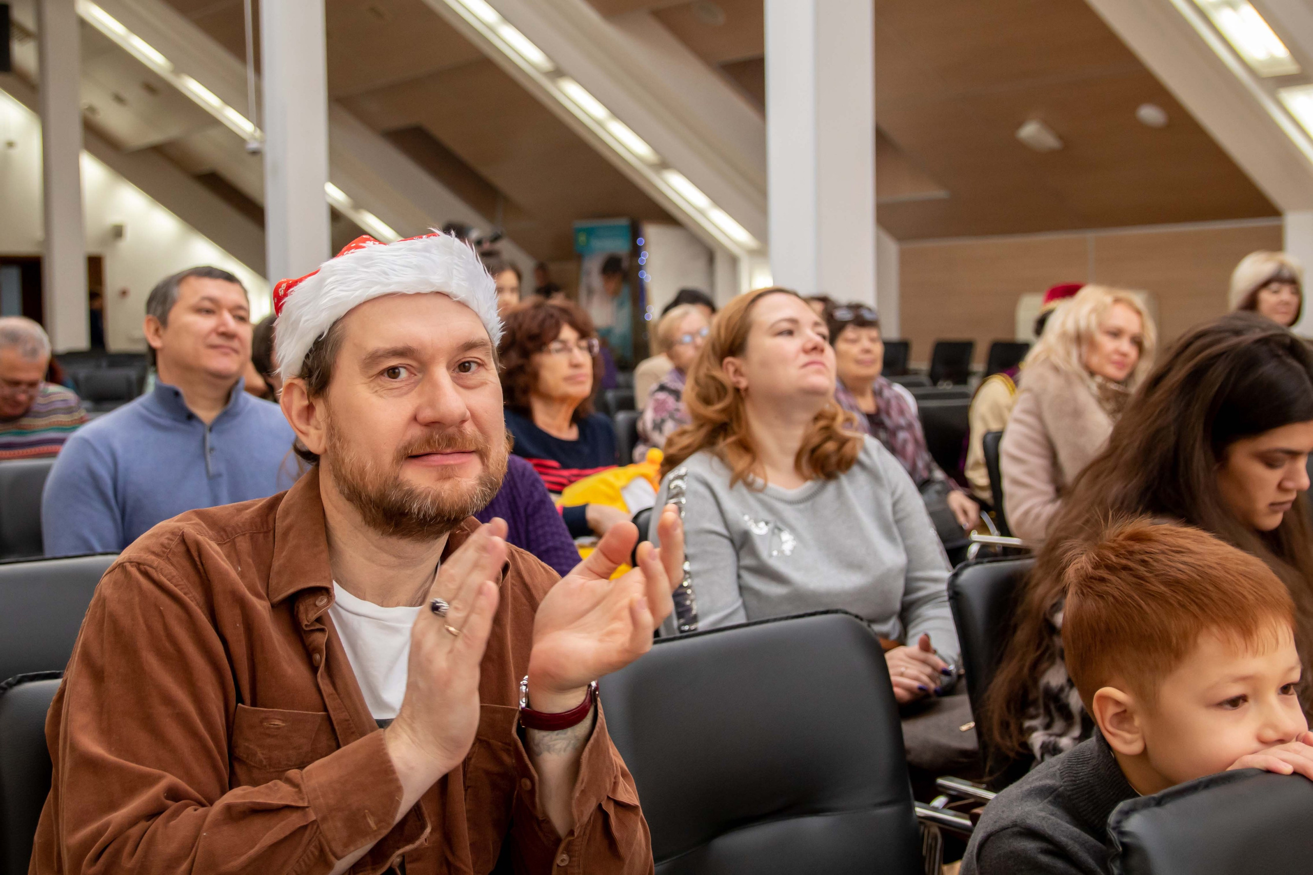 Благотворительный концерт. Часть1: Дети. Репортажный Фотограф