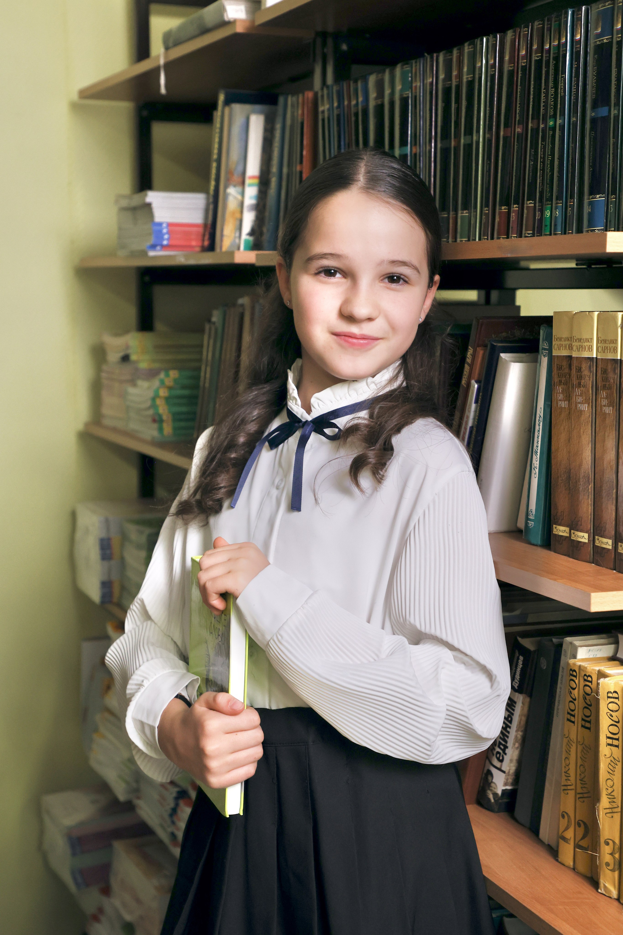 4 класс. Портреты. Школьные выпускные альбомы в Москве Марина Николаева