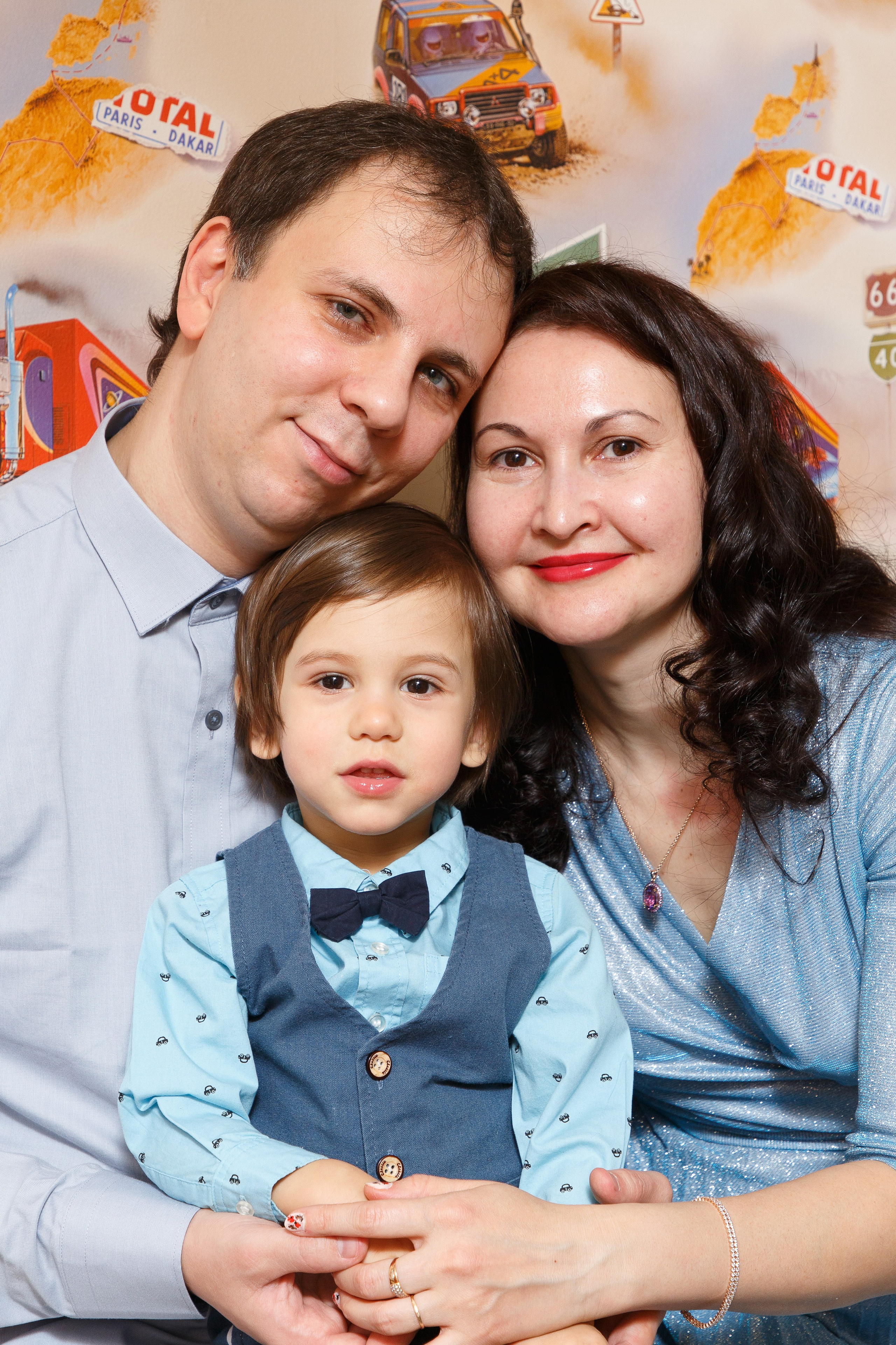 Юля Сергей Настя Олег и Серёжка ч.2. Школьные выпускные альбомы в Москве Марина Николаева