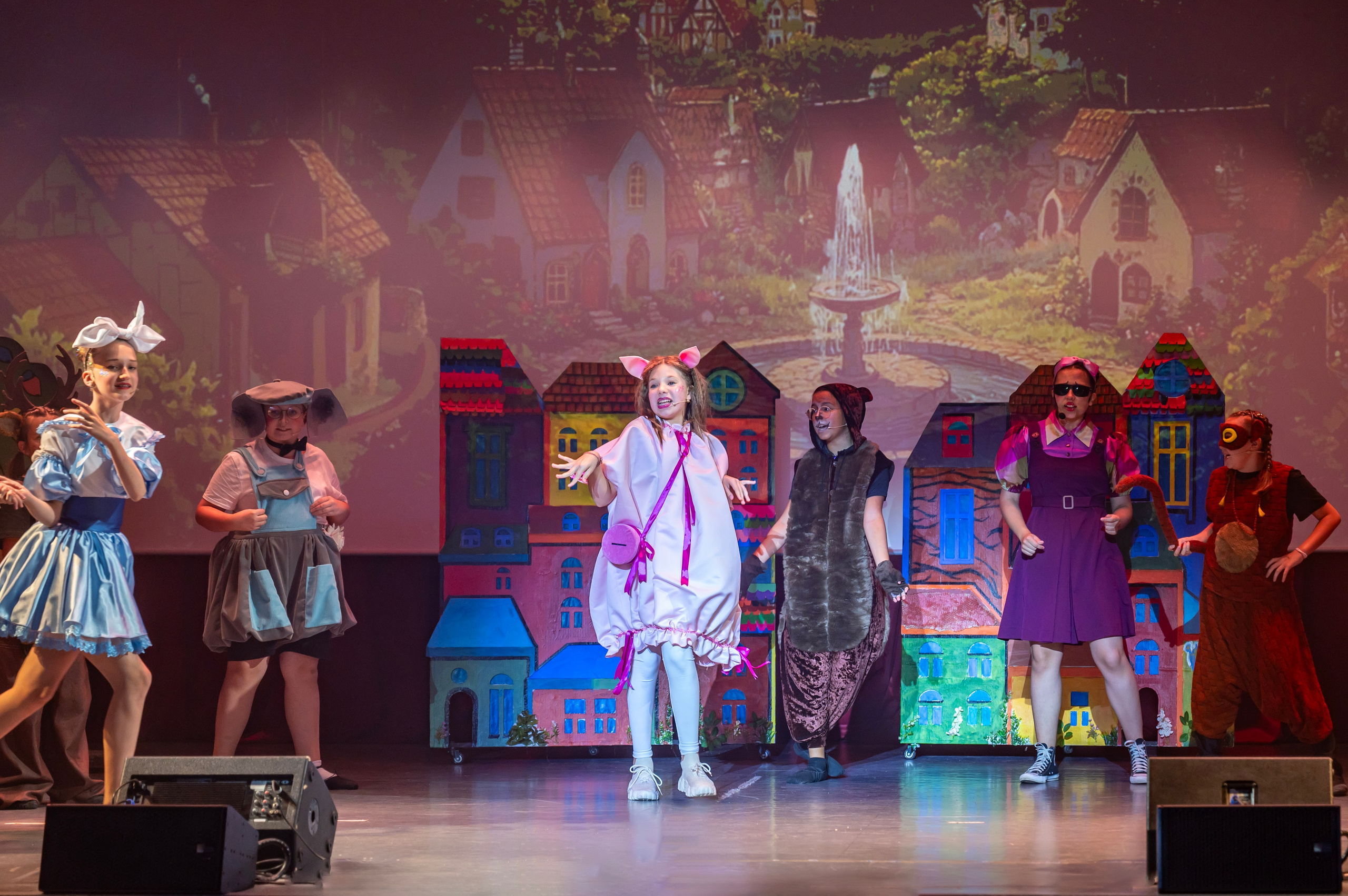 Отчетный спектакль Детской театральной лаборатории в лагере Литвиново. Фотограф Анна Мельникова | Москва