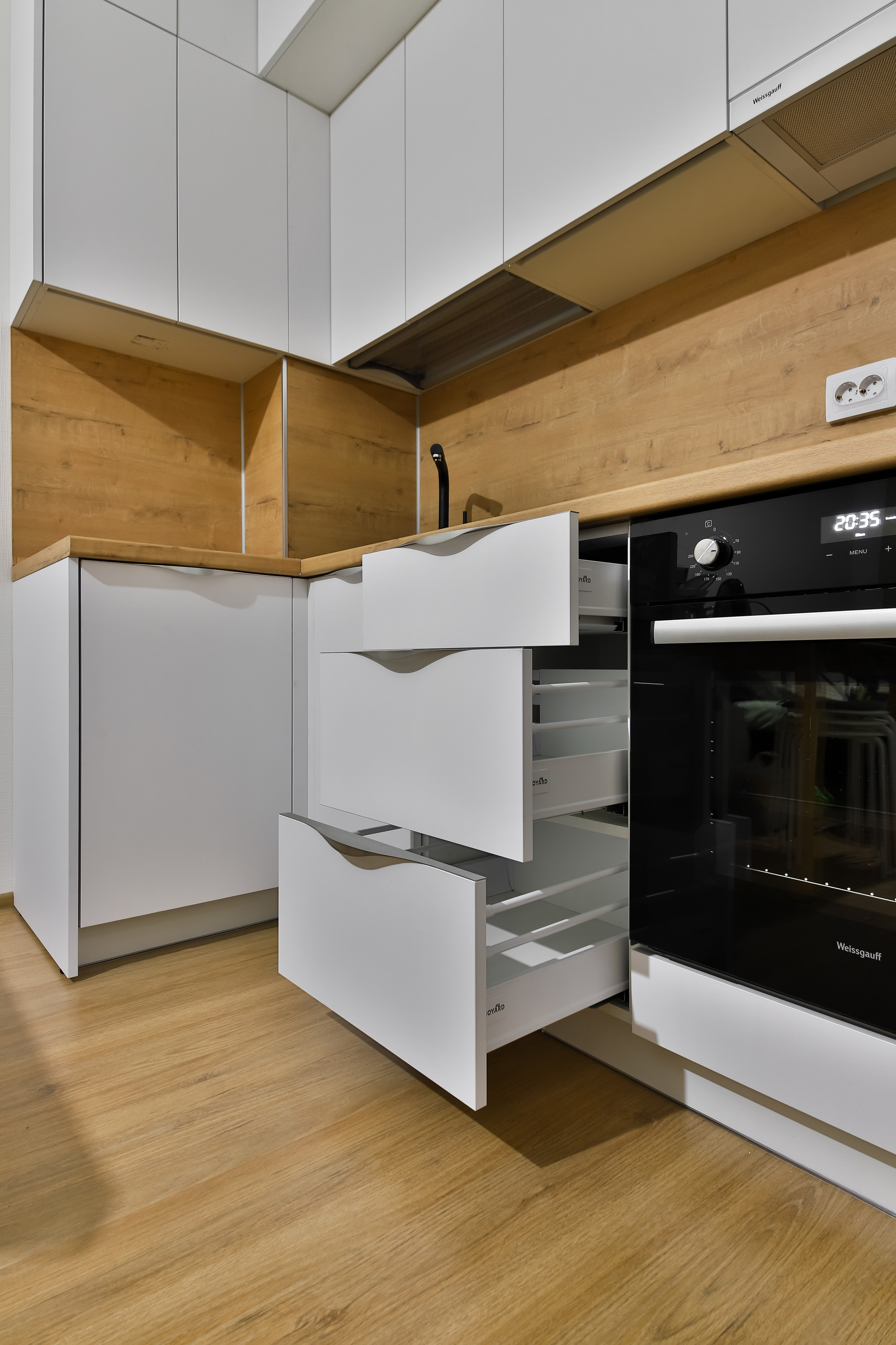 Корпусная мебель «АБ Мебель». Интерьерный фотограф и видеограф в Санкт-Петербурге Вадим Балбашевский