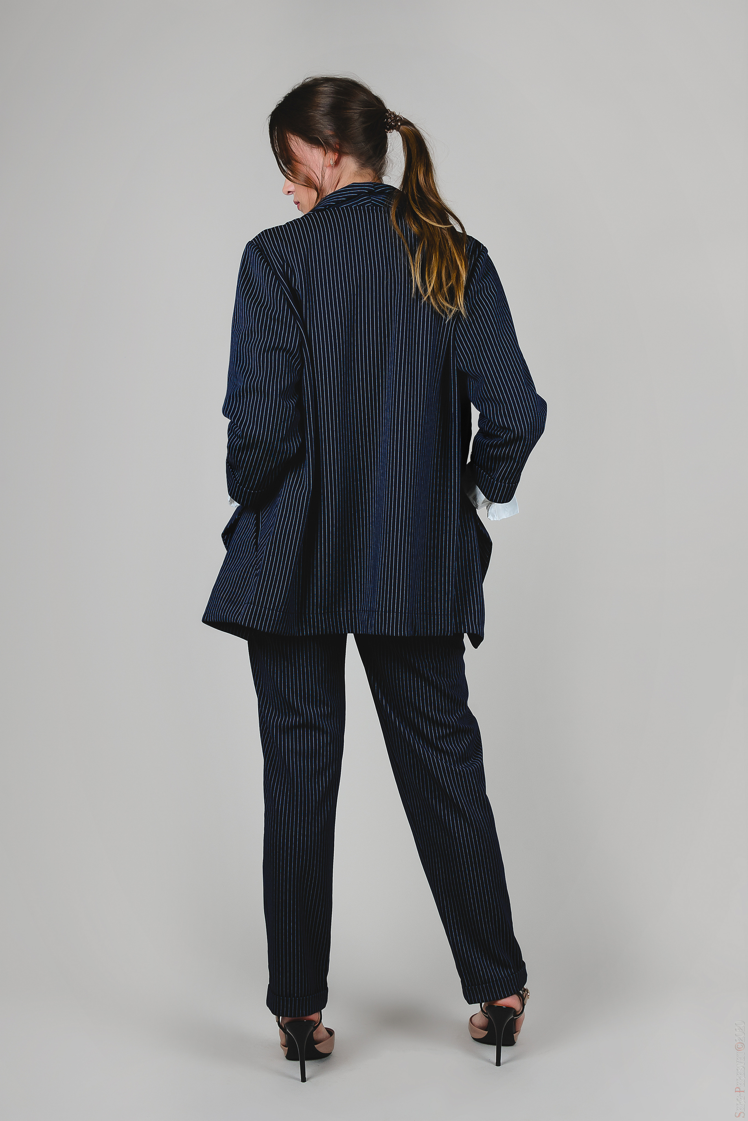 Каталожная съемка в Москве – модельная фотосъемка одежды, обуви. Ваш фотограф на праздник в Москве, Раменском, Жуковском, Люберцах