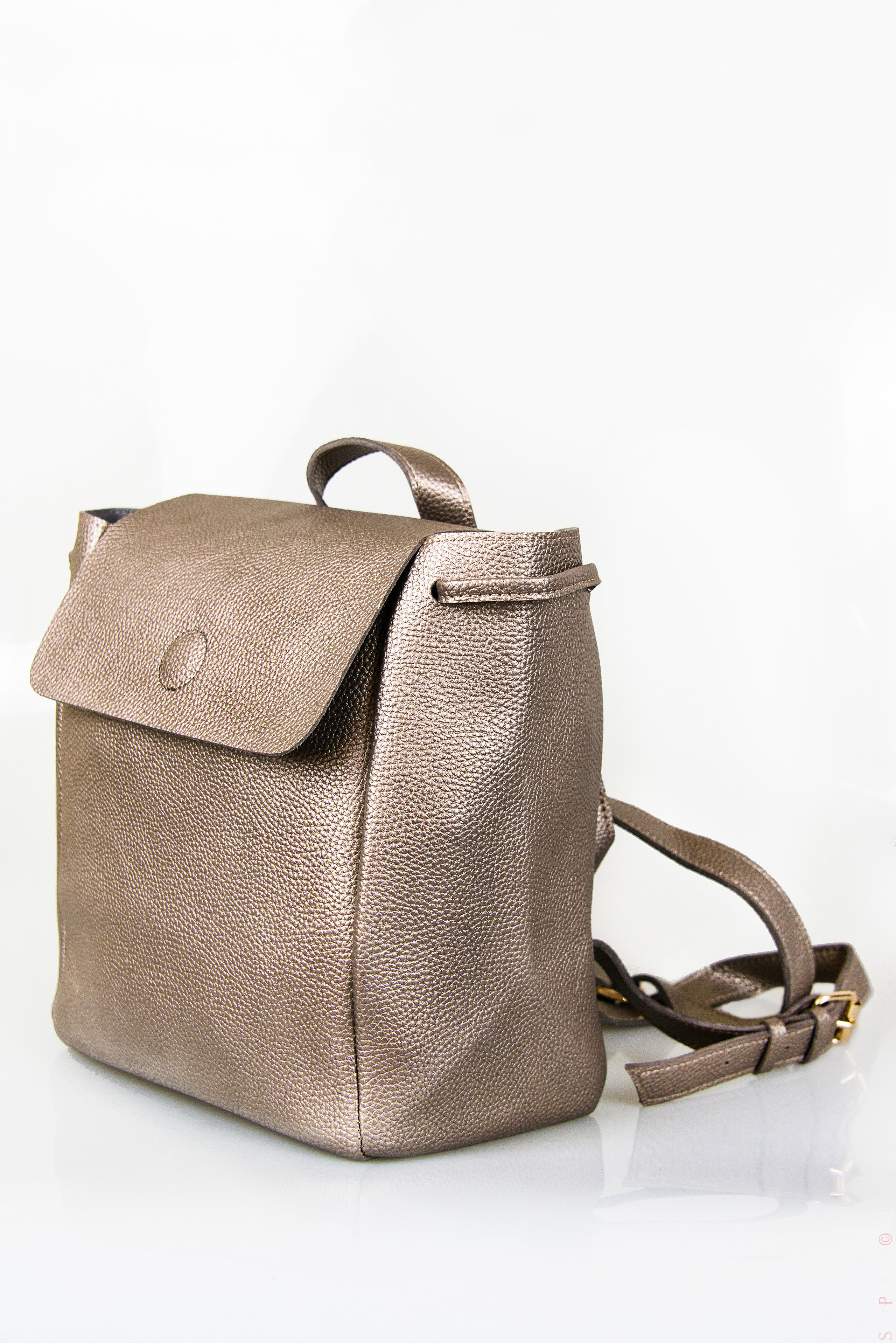 Каталожная предметная фотосъемка в Москве - одежда, обувь, мебель. Ваш фотограф на праздник в Москве, Раменском, Жуковском, Люберцах