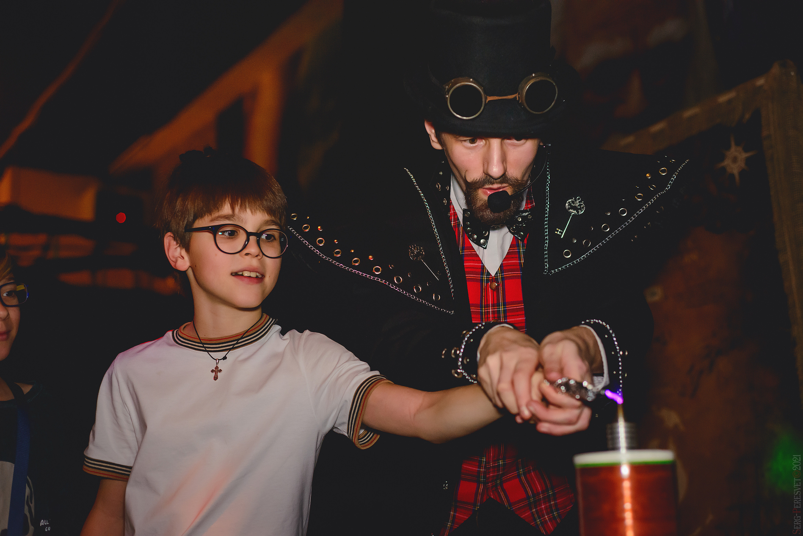 заказать тесла шоу, семейная фотосессия в студии с детьми, тесла детское шоу, тесла шоу, тесла шоу в саду, тесла шоу для детей, тесла шоу Люберцы, тесла шоу Москва, тесла шоу на день рождения, тесла шоу на день рождения ребенка, тесла шоу на дом, тесла шоу цена, фотограф на день рождения, фотограф на детский день рождения, фотограф на детский праздник, фотограф на праздник, фотограф на праздник цена, фотосессия с ребенком