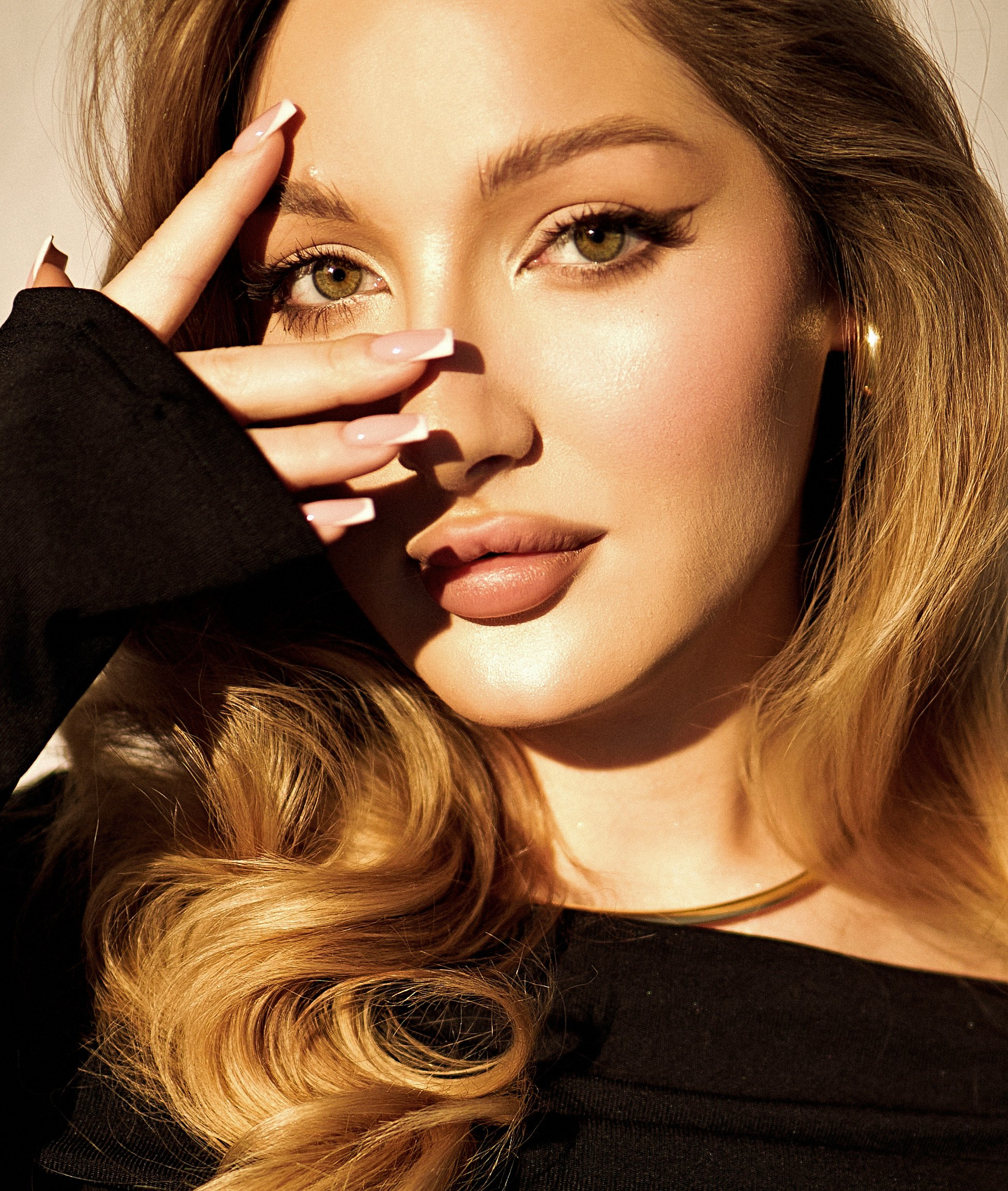 Студийные съемки 2025 г. Фотограф Роксана, Санкт-Петербург