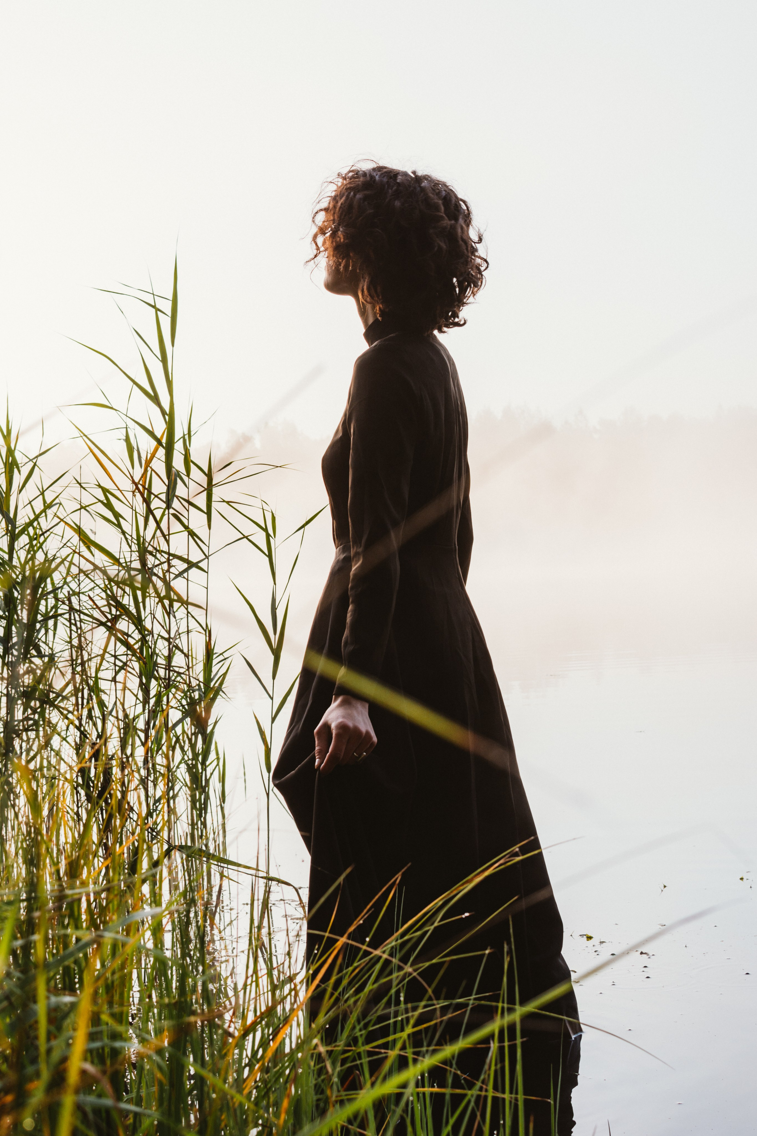 Рассвет на озере с Мариной. Портретный и репортажный Фотограф в Москве Александра Комарницкая