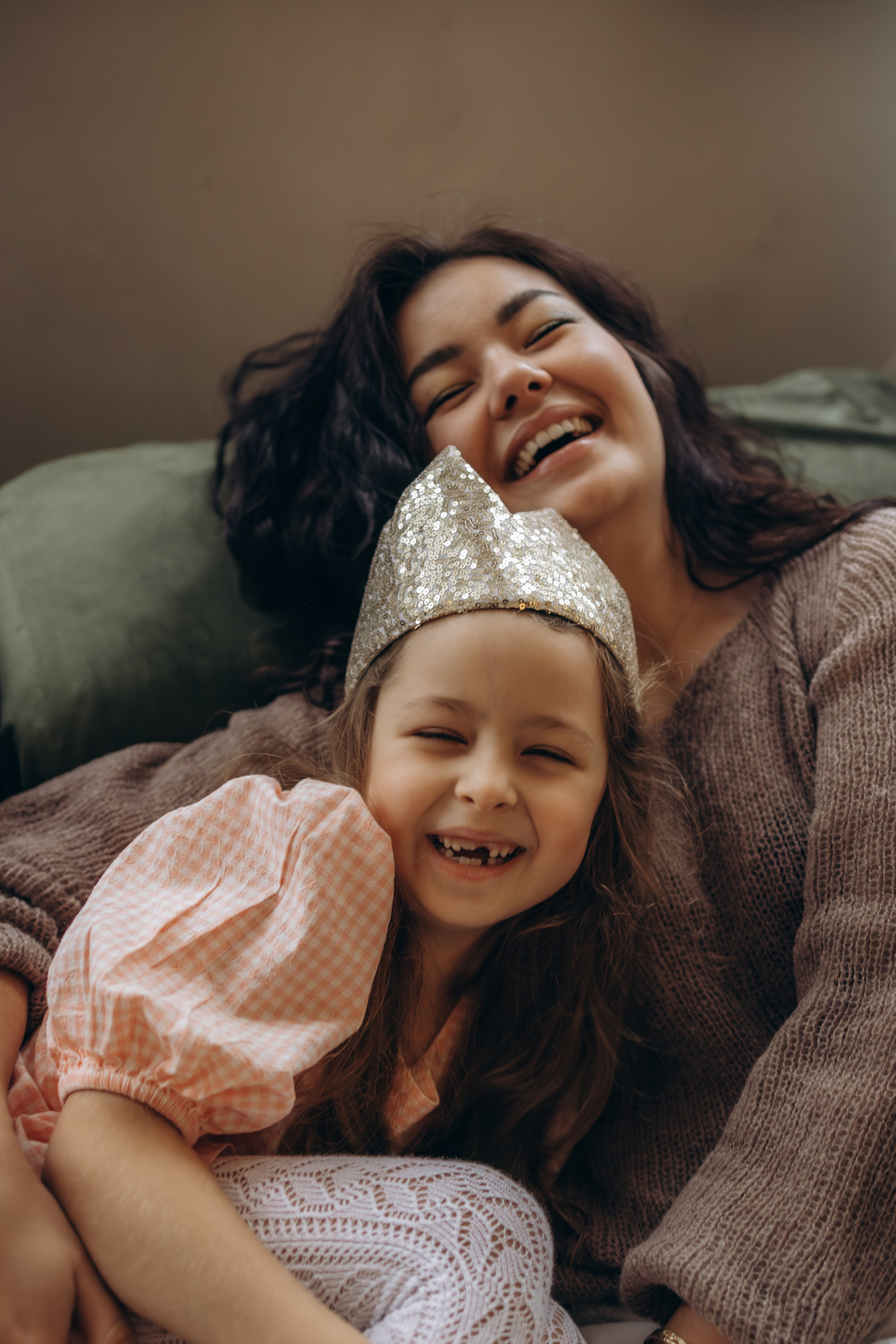 Мамочка и доченька в студии, г. Обнинск (Калужская обл.). Надежда Стар семейный и церковный фотограф в Жукове и Калужской области