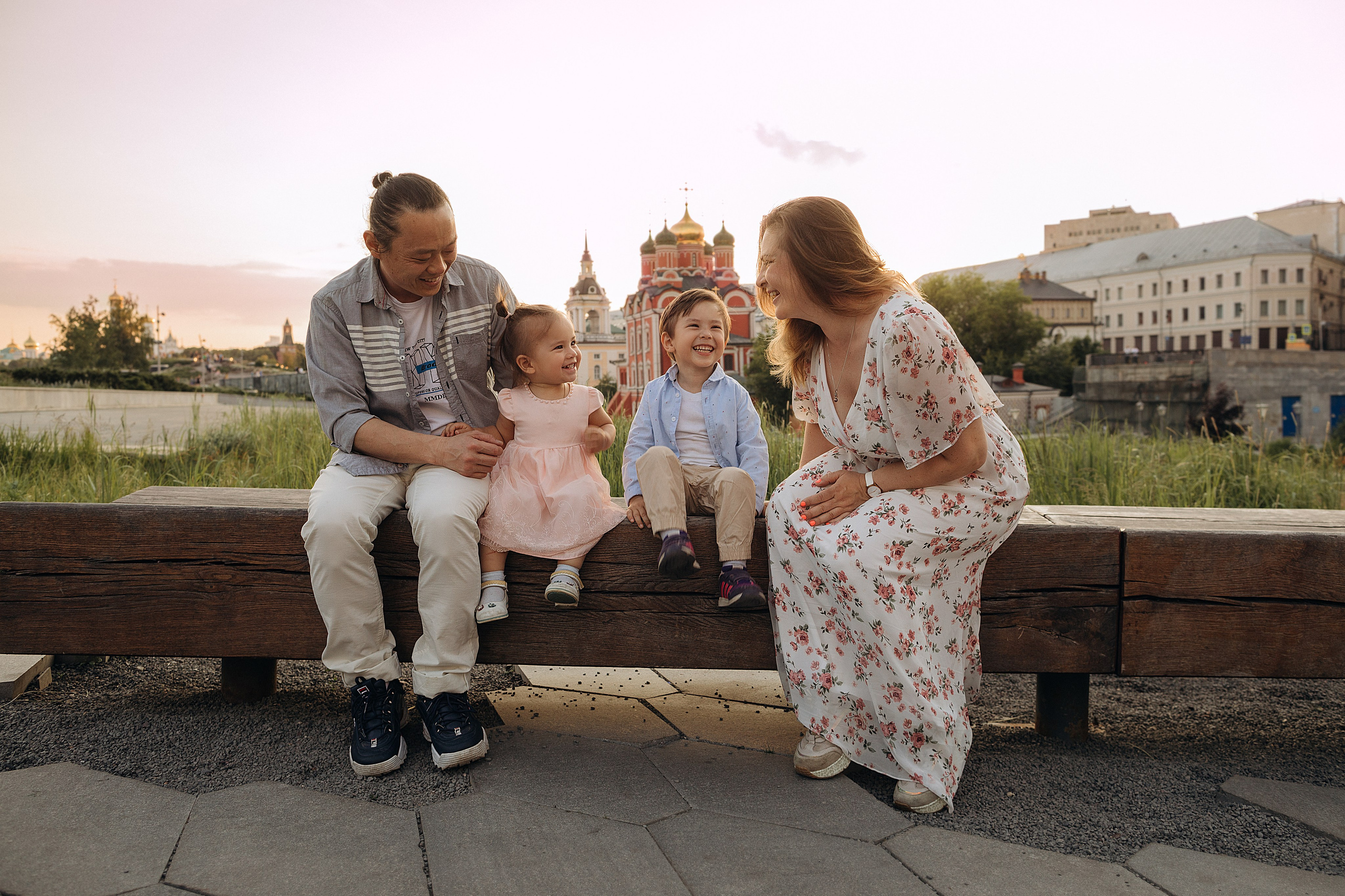 Парк «Зарядье» Катюша семья. Портретный фотограф в Москве и МО Зимина Татьяна