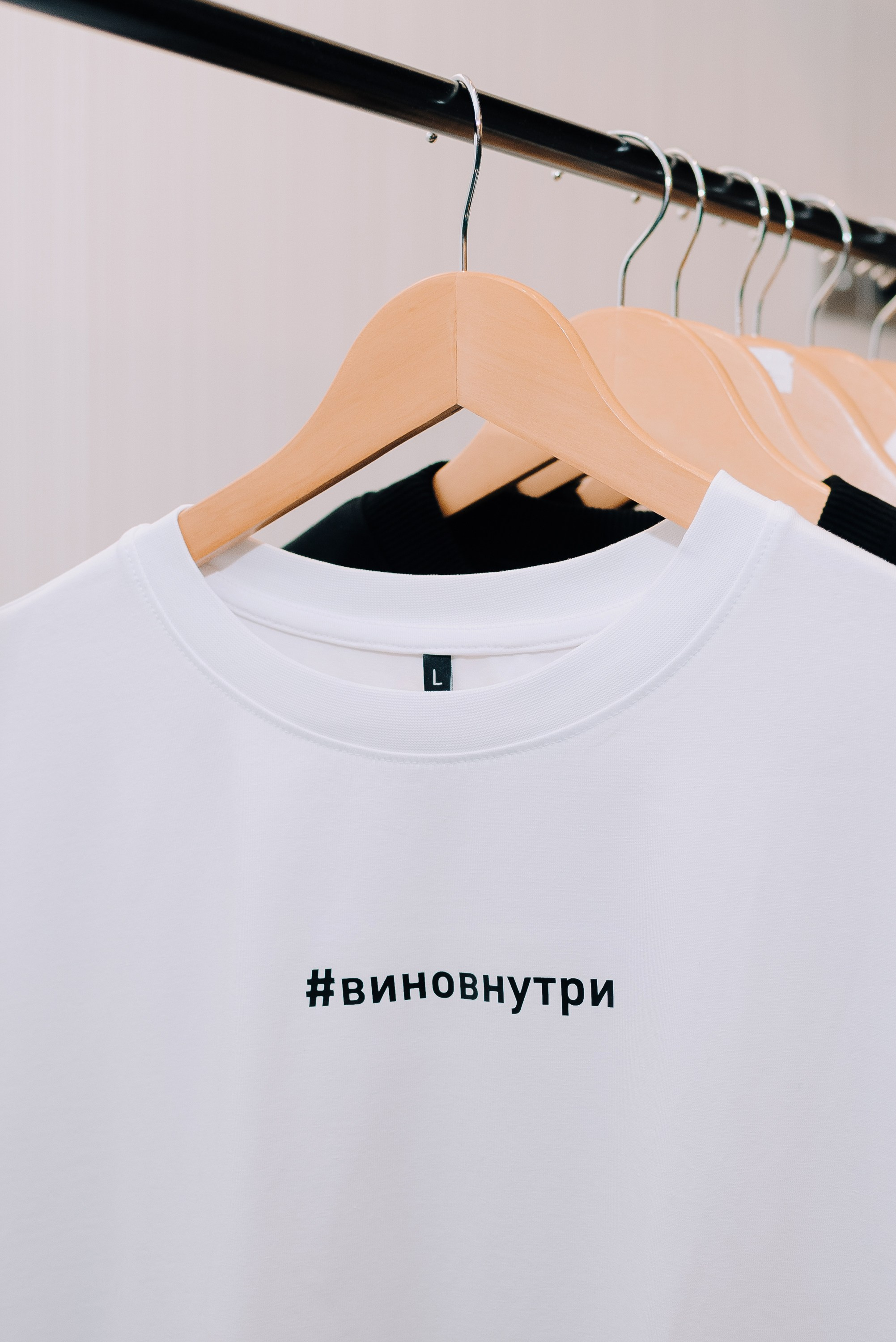 ФЕСТИВАЛЬ ВИНА И КРЕПКИХ НАПИТКОВ МАВТ-ВИНОТЕКА. Репортажный фотограф Зуев Роман г. Челябинск