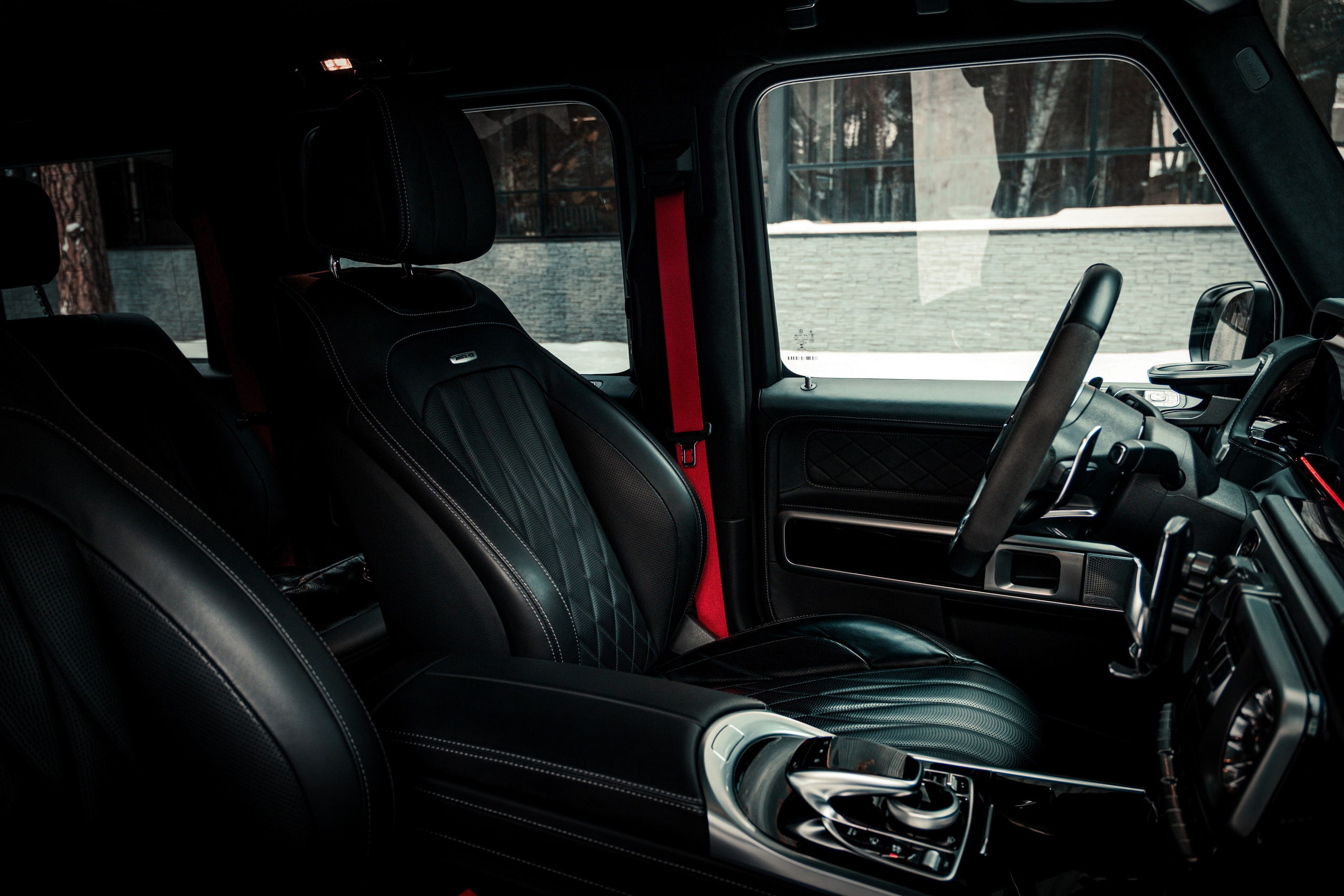 Автомобильная фотосъемка Mercedes-Benz G 63 AMG. Работа автомобильного фотографа Чанчина Владимира в&nbsp;Новосибирске. Фотосессия автомобиля на&nbsp;продажу. Фото интерьера и экстерьера 
