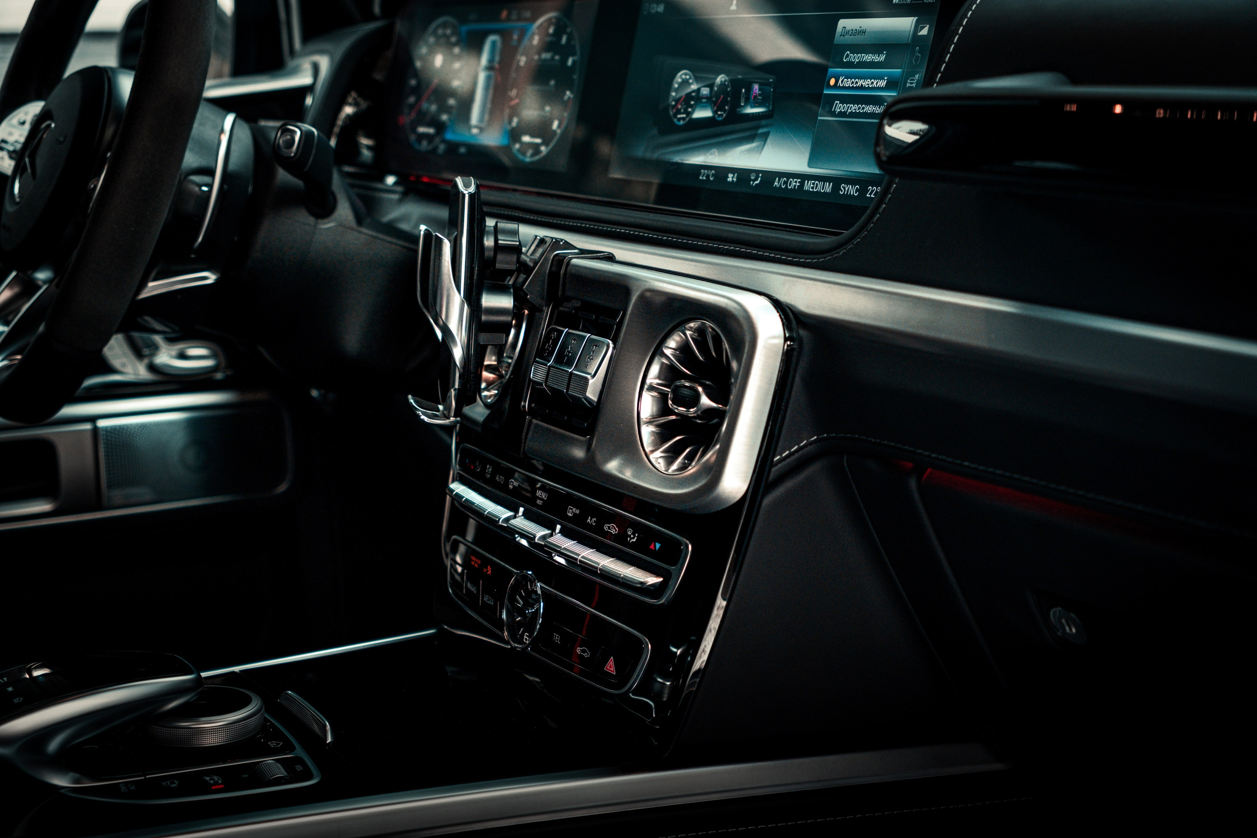 Автомобильная фотосъемка Mercedes-Benz G 63 AMG. Работа автомобильного фотографа Чанчина Владимира в&nbsp;Новосибирске. Фотосессия автомобиля на&nbsp;продажу. Фото интерьера и экстерьера 