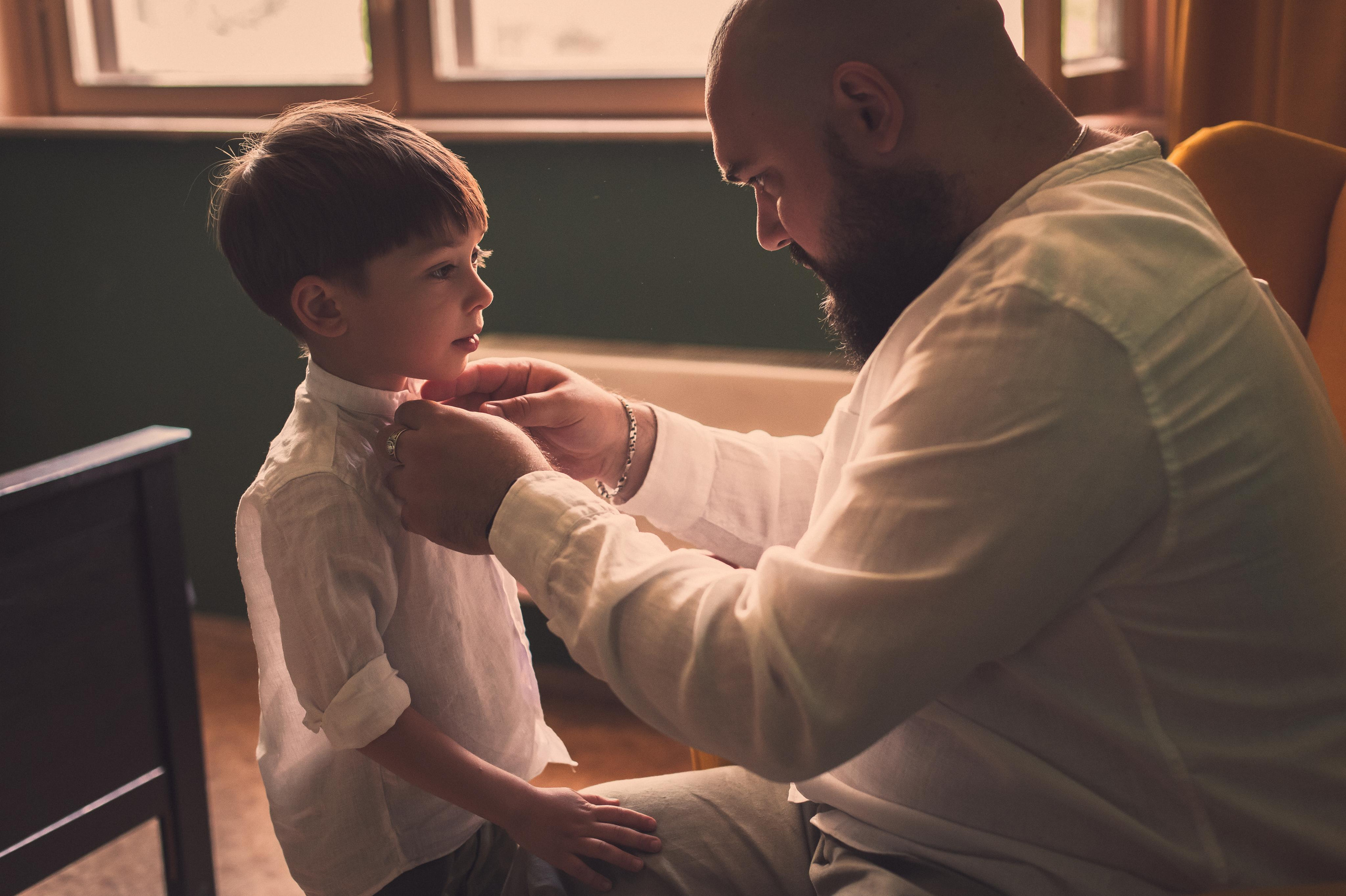 Домашняя фотосессия с зелёными стенами. Семейный фотограф. Lifestyle. Москва. Анастасия Михайлова