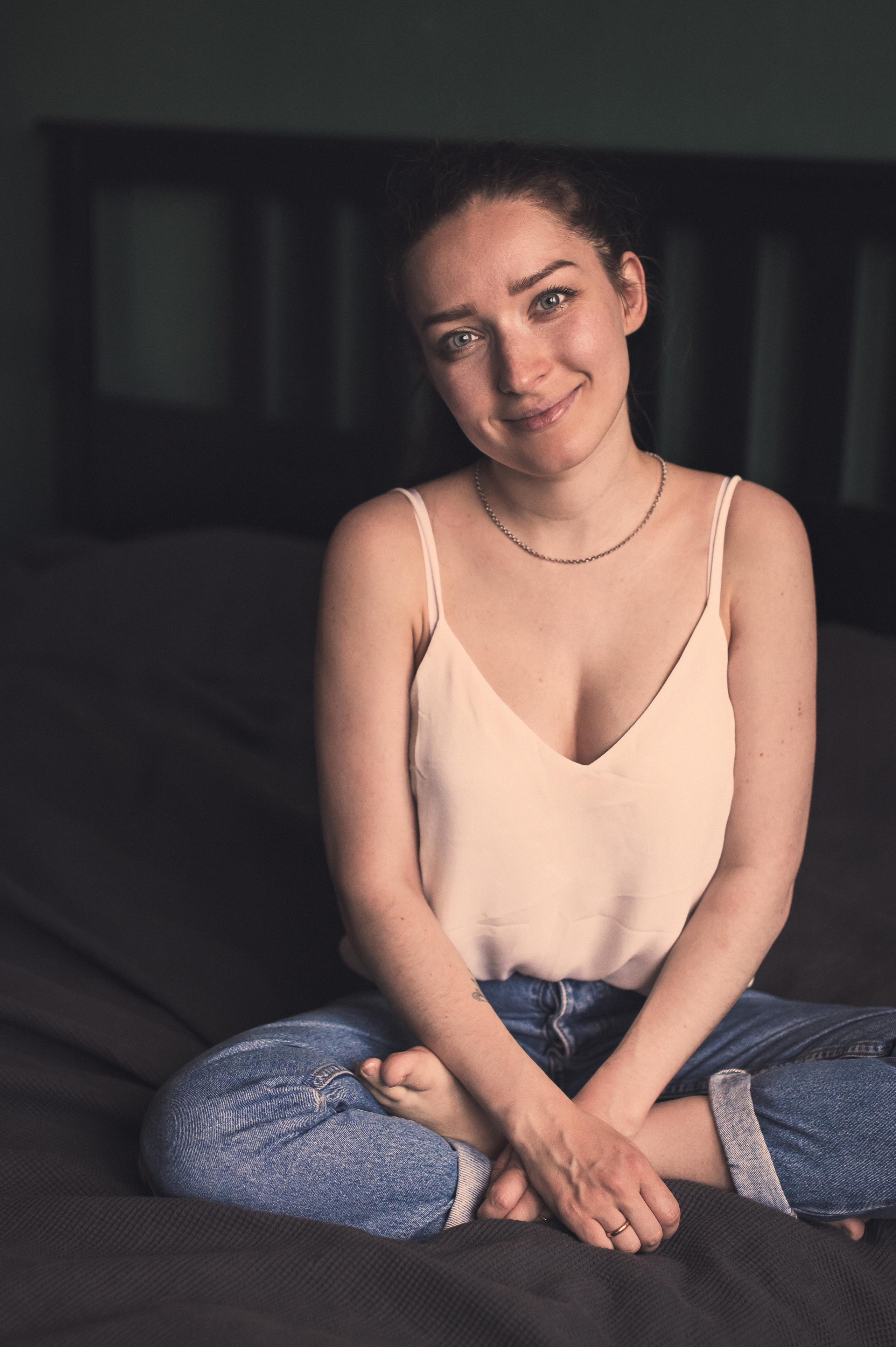 Домашняя фотосессия с зелёными стенами. Семейный фотограф. Lifestyle. Москва. Анастасия Михайлова