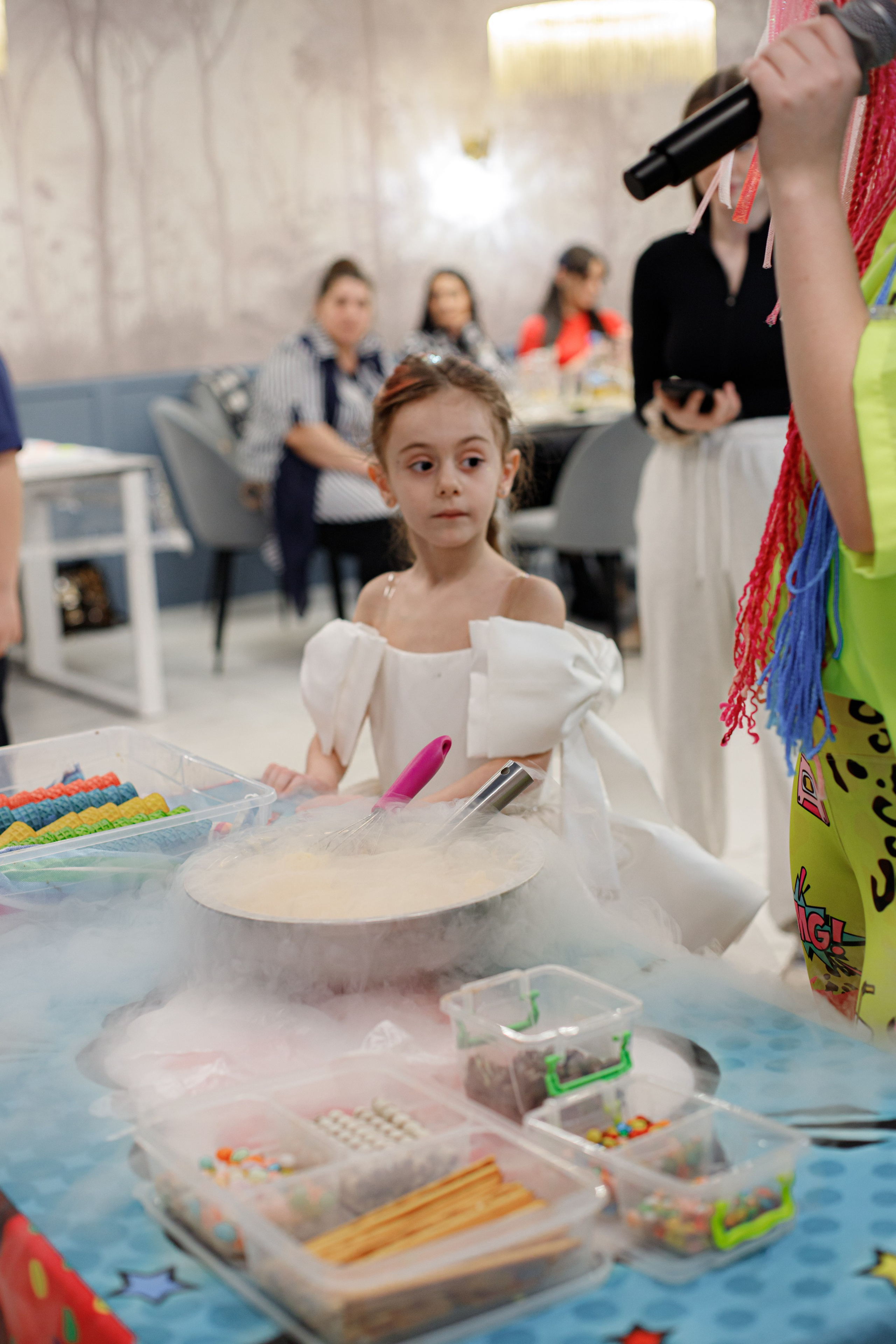 ASIA'S BIRTHDAY PARTY. Photokarish