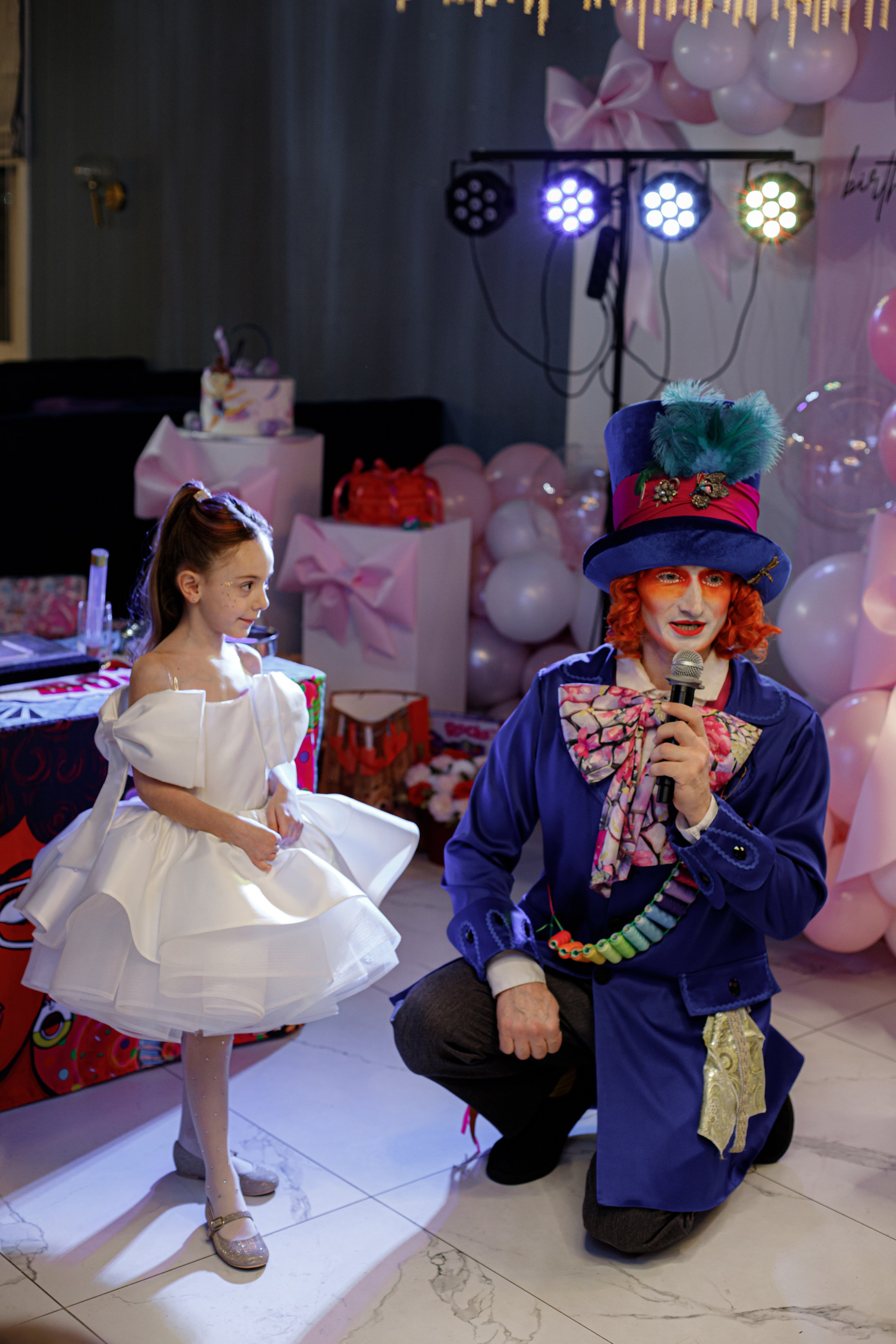 ASIA'S BIRTHDAY PARTY. Photokarish