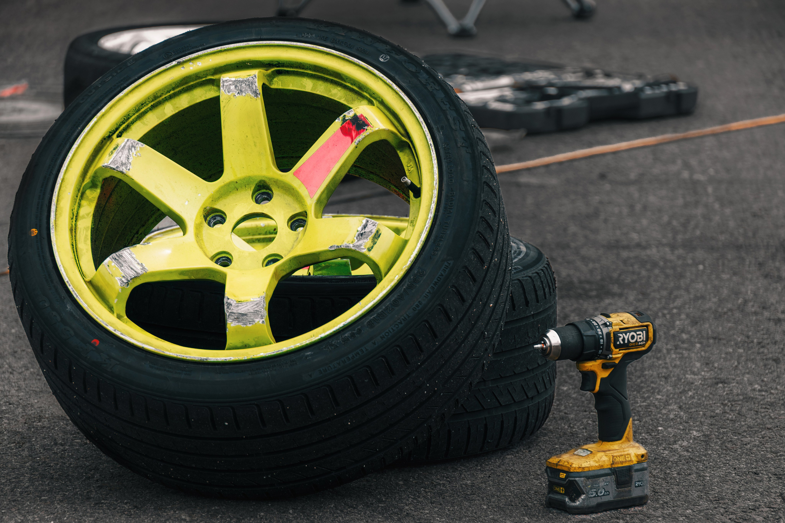 IDDC Этап 2: Бетонный Колизей и блогеры в деле