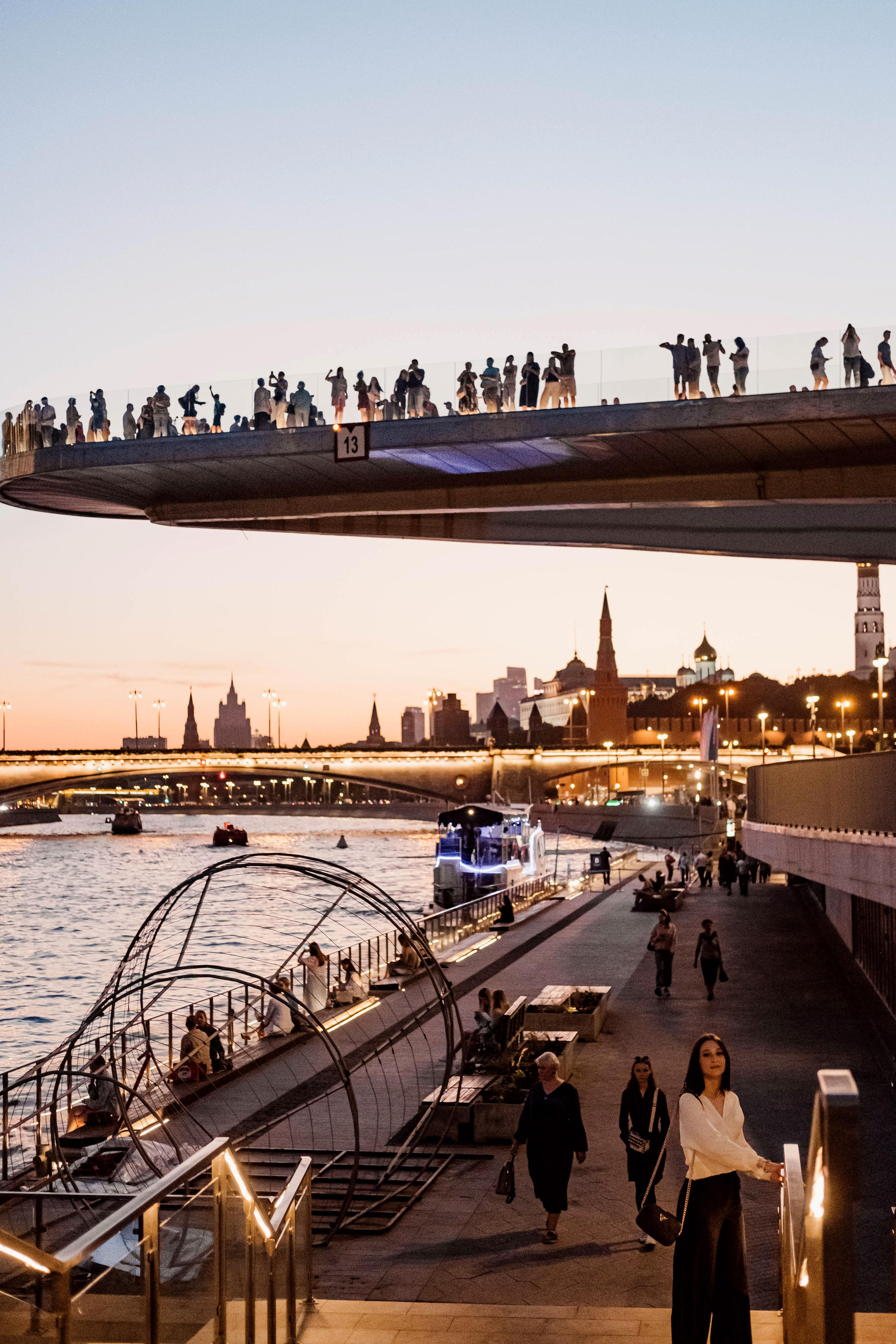 Прогулка по вечерней Москве. Свадебный и семейный фотограф в Новосибирске, Санкт-Петербурге, Москве
