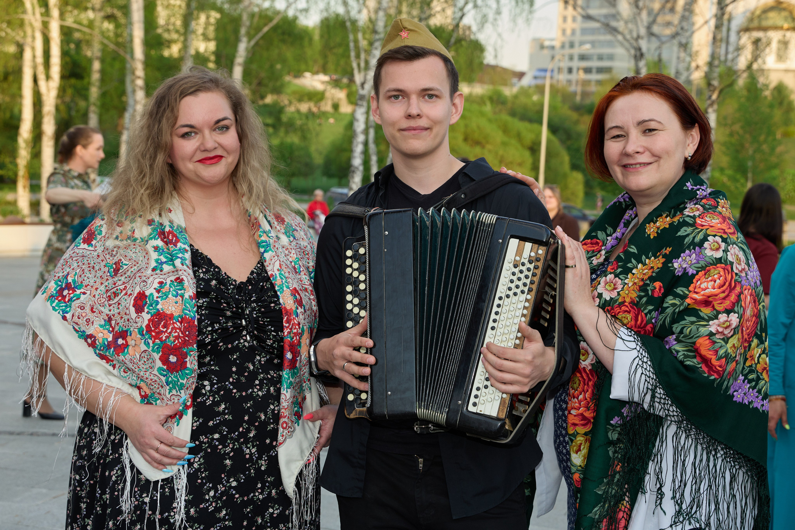 Катюши поют в Екатеринбурге. Главная