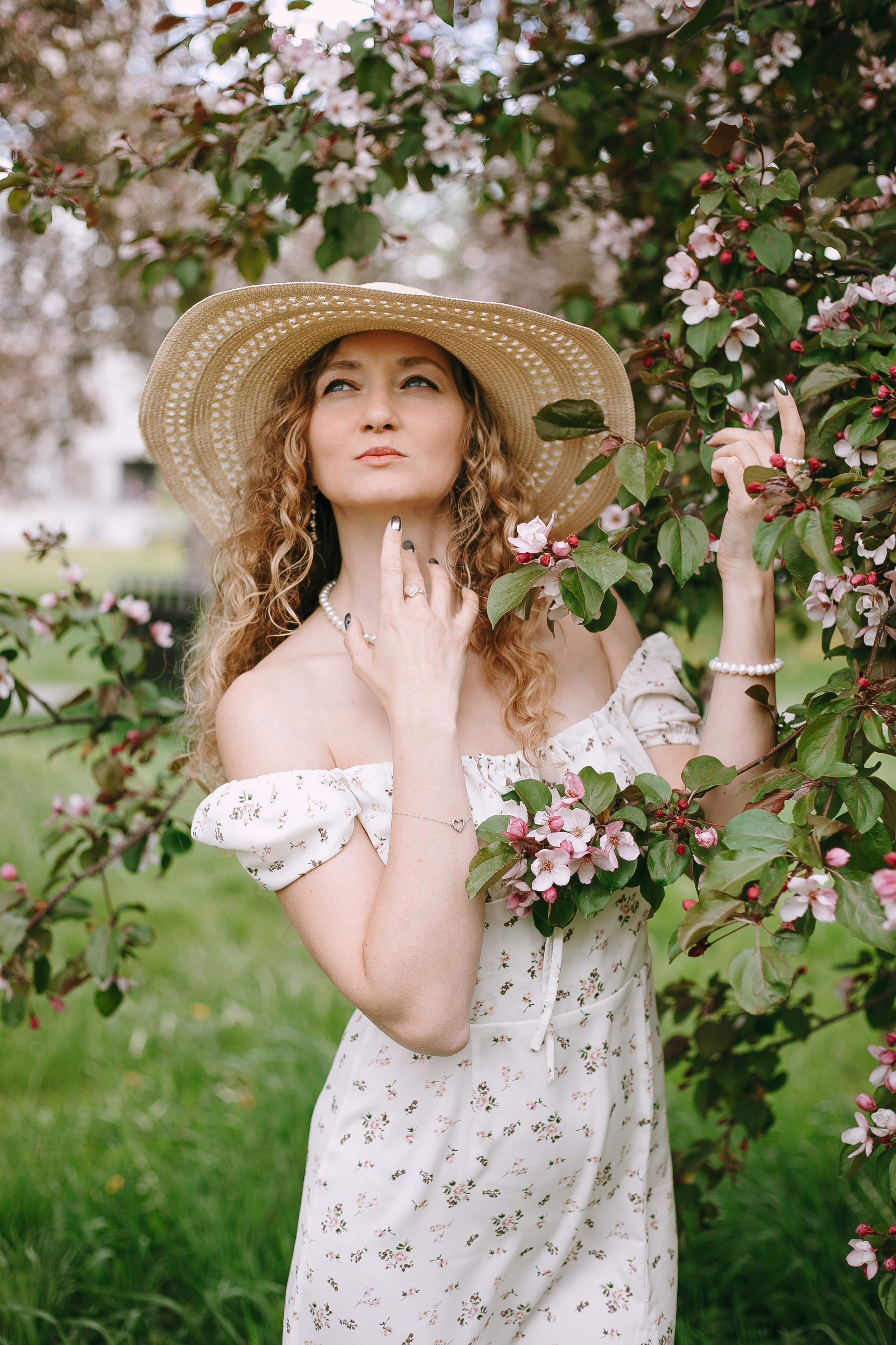 Blossom garden. СВАДЕБНЫЙ И СЕМЕЙНЫЙ ФОТОГРАФ В ЕКАТЕРИНБУРГЕ И СЫСЕРТИ