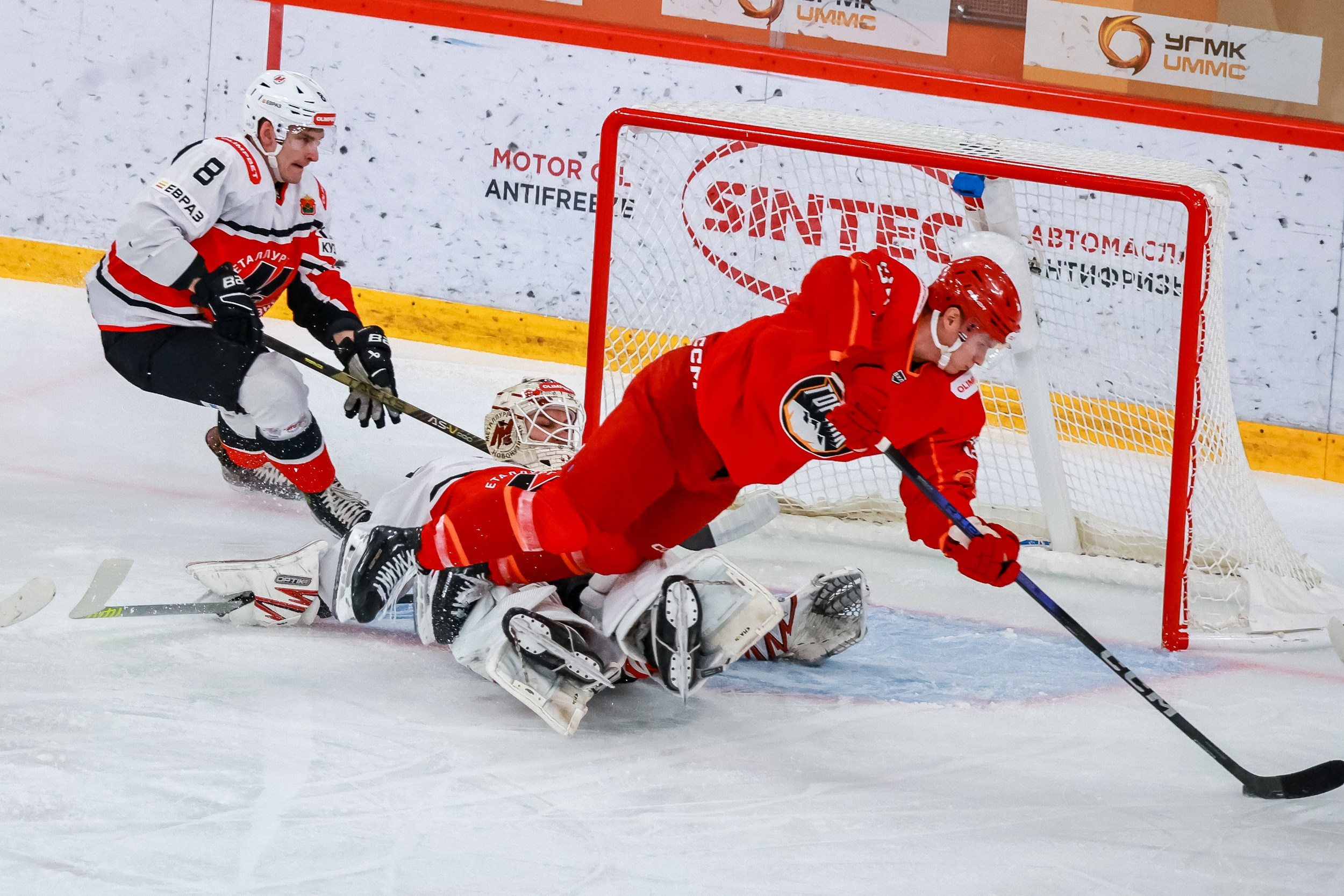 Хоккей. Спортивный и репортажный фотограф в Екатеринбурге Пустовая Аделя