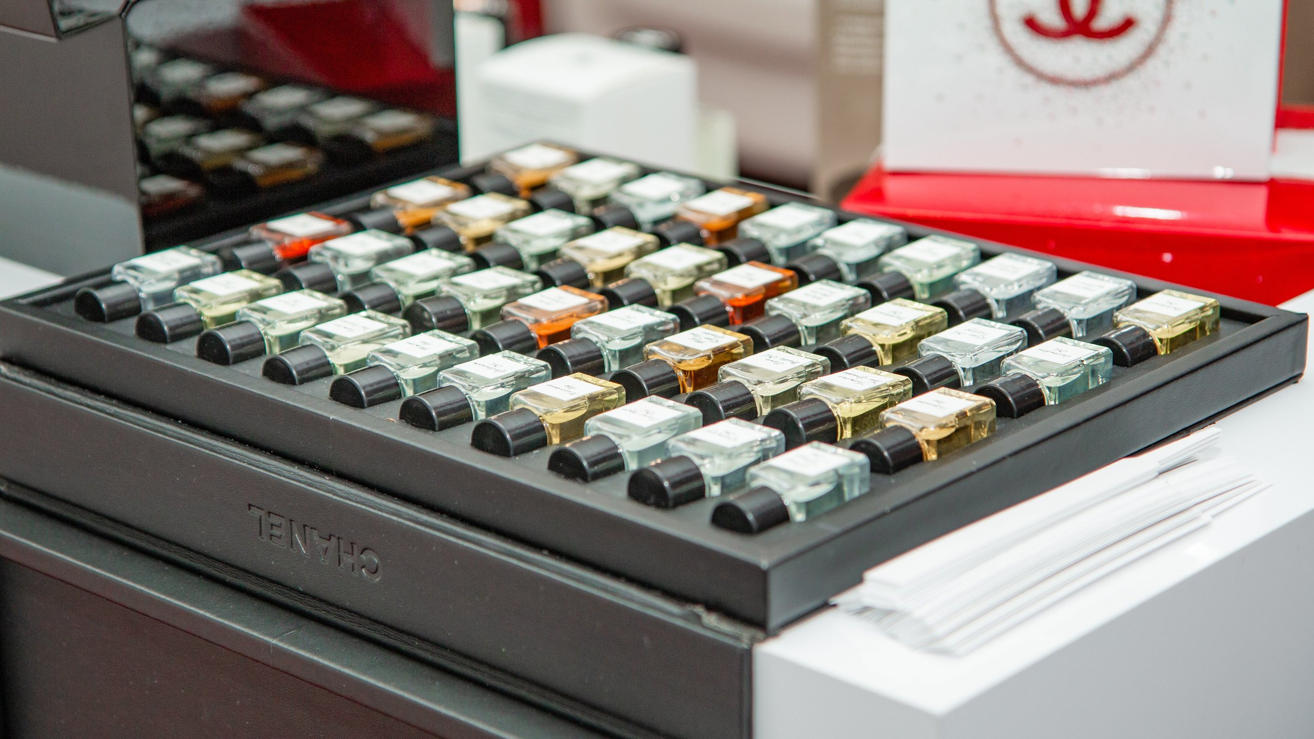 Chanel Екатеринбург. Предметный и репортажный фотограф Алексей Кротов