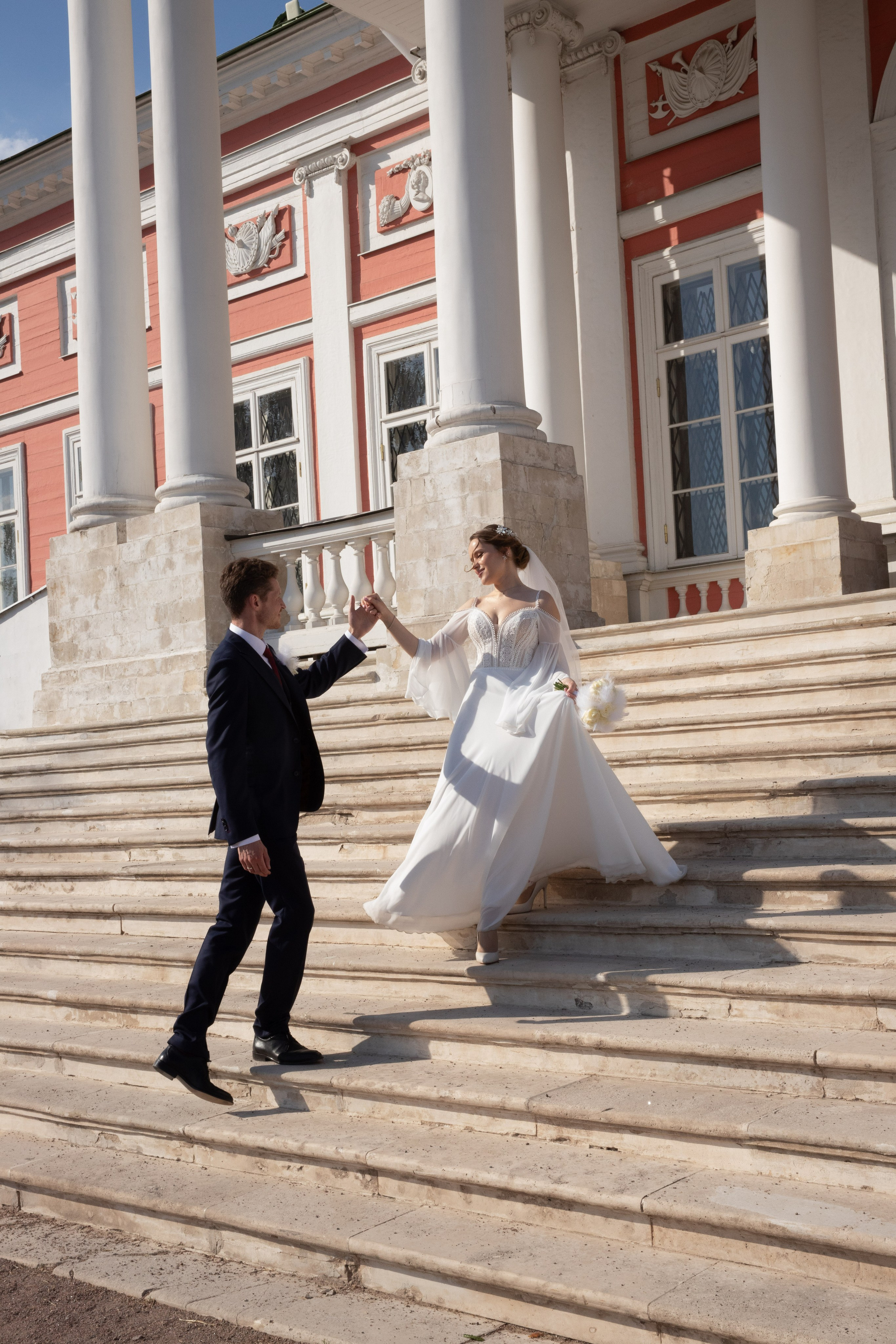 Летняя свадьба в Кусково. Свадебный и портретный фотограф в Москве Мария Кравченко