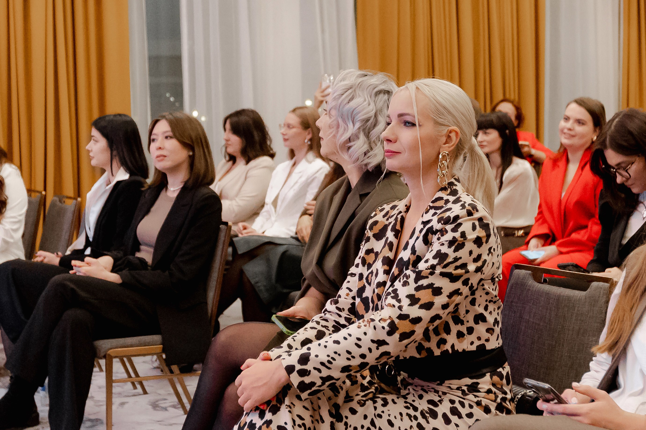 Бизнес конференция. Свадебный и контент фотограф в Москве — Юлия Барно (Баранова)
