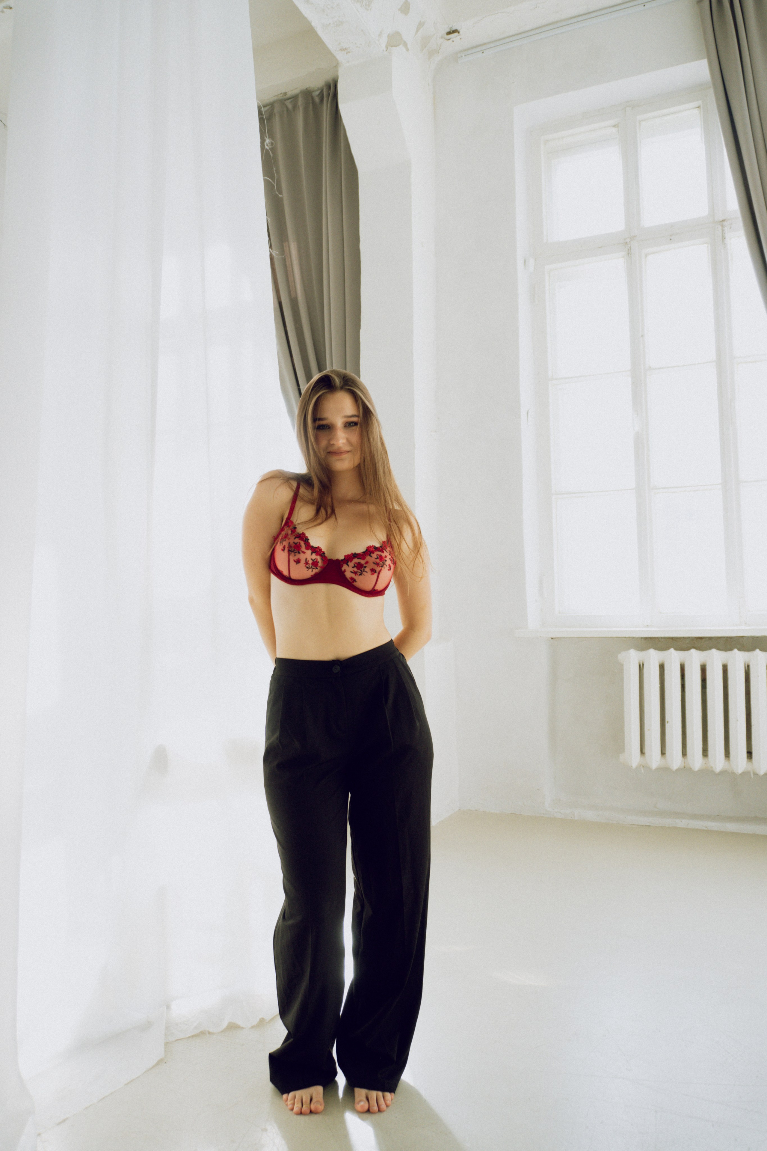 Alisa. Я — Алёна и я фотографирую красиво (е)