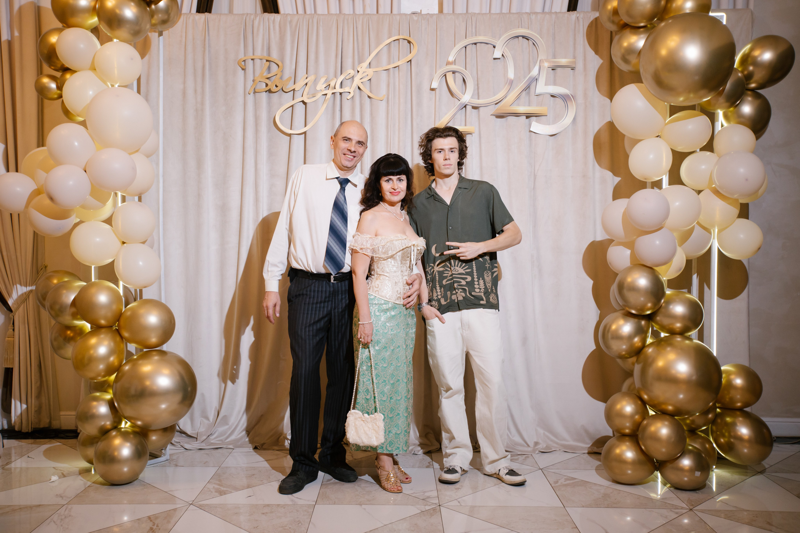 11 класс, ресторан «Тет-а-тет»